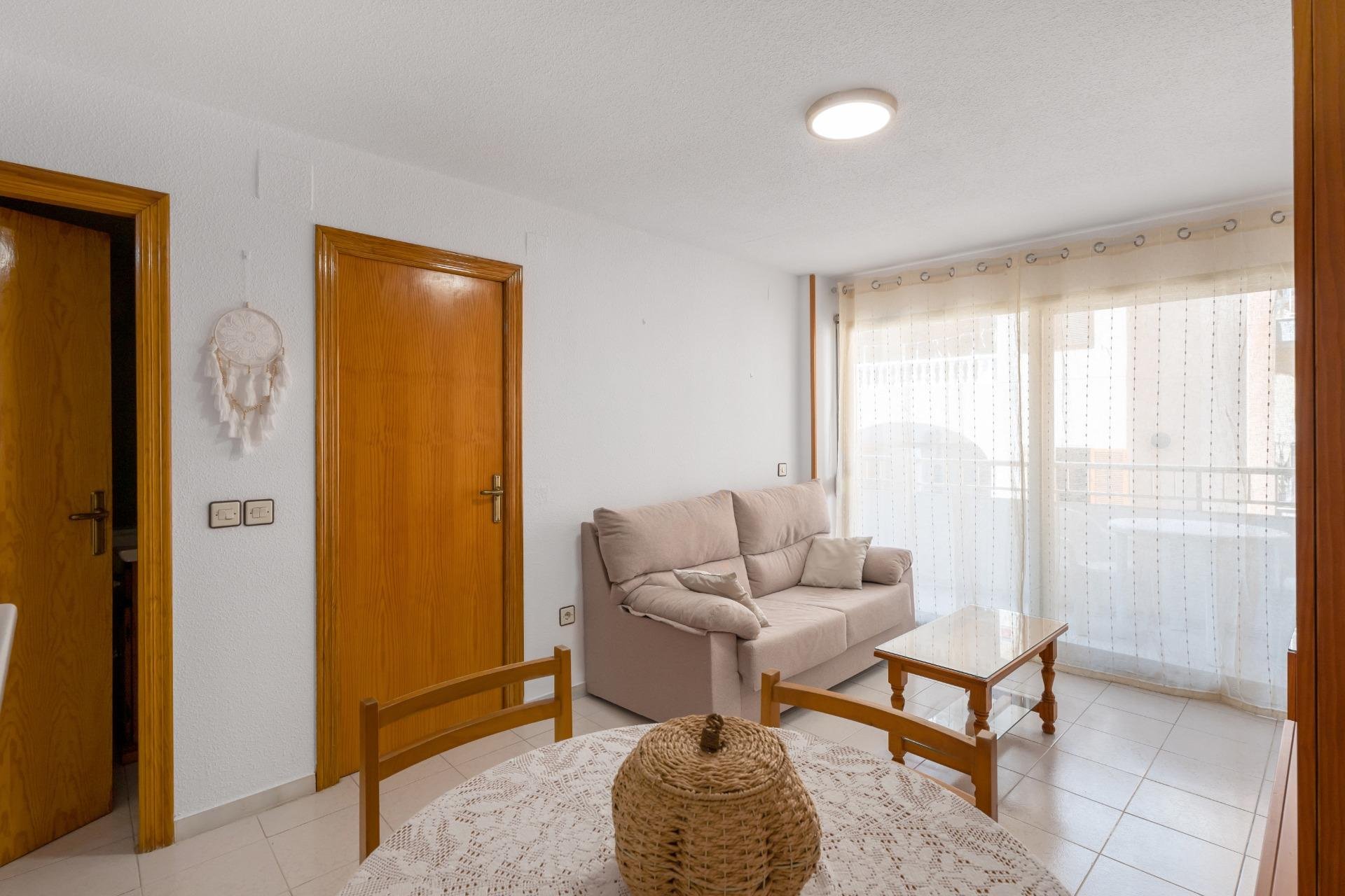 Herverkoop - Appartement / flat - Torrevieja - Playa de los locos