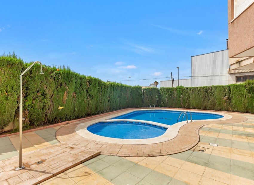 Herverkoop - Appartement / flat - Torrevieja - Playa de los Locos