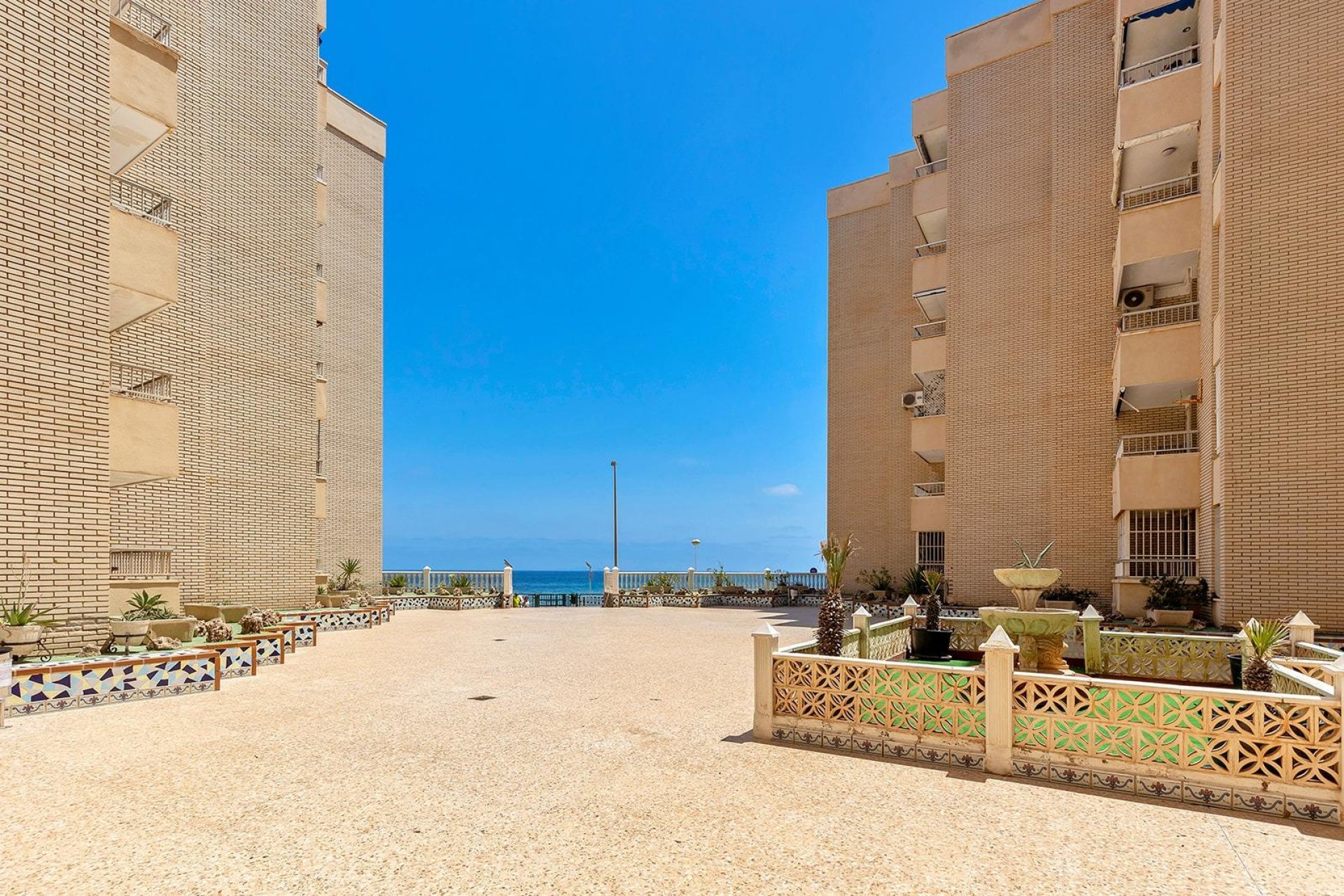 Herverkoop - Appartement / flat - Torrevieja - Playa de los locos