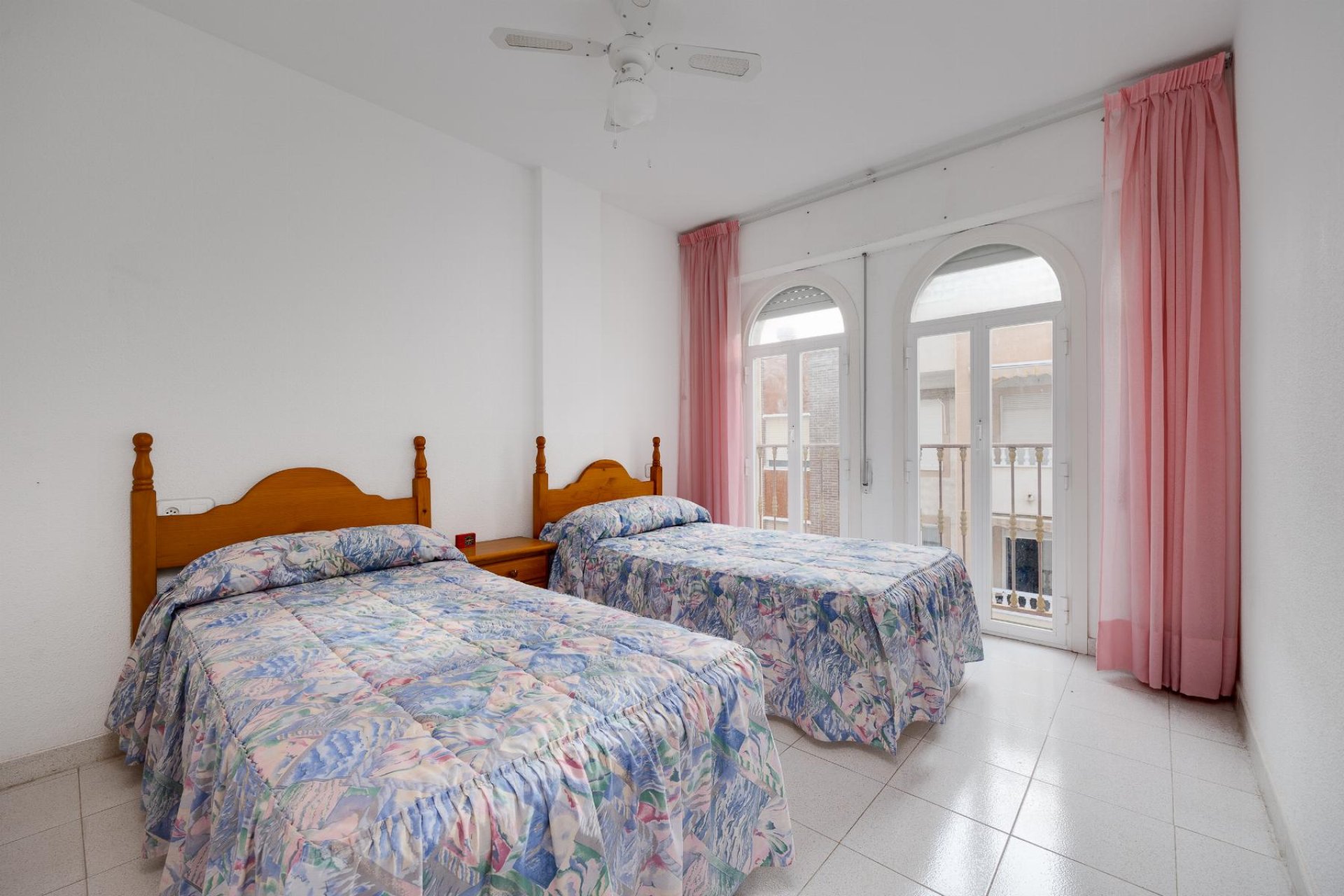 Herverkoop - Appartement / flat - Torrevieja - Playa de los Naufragos