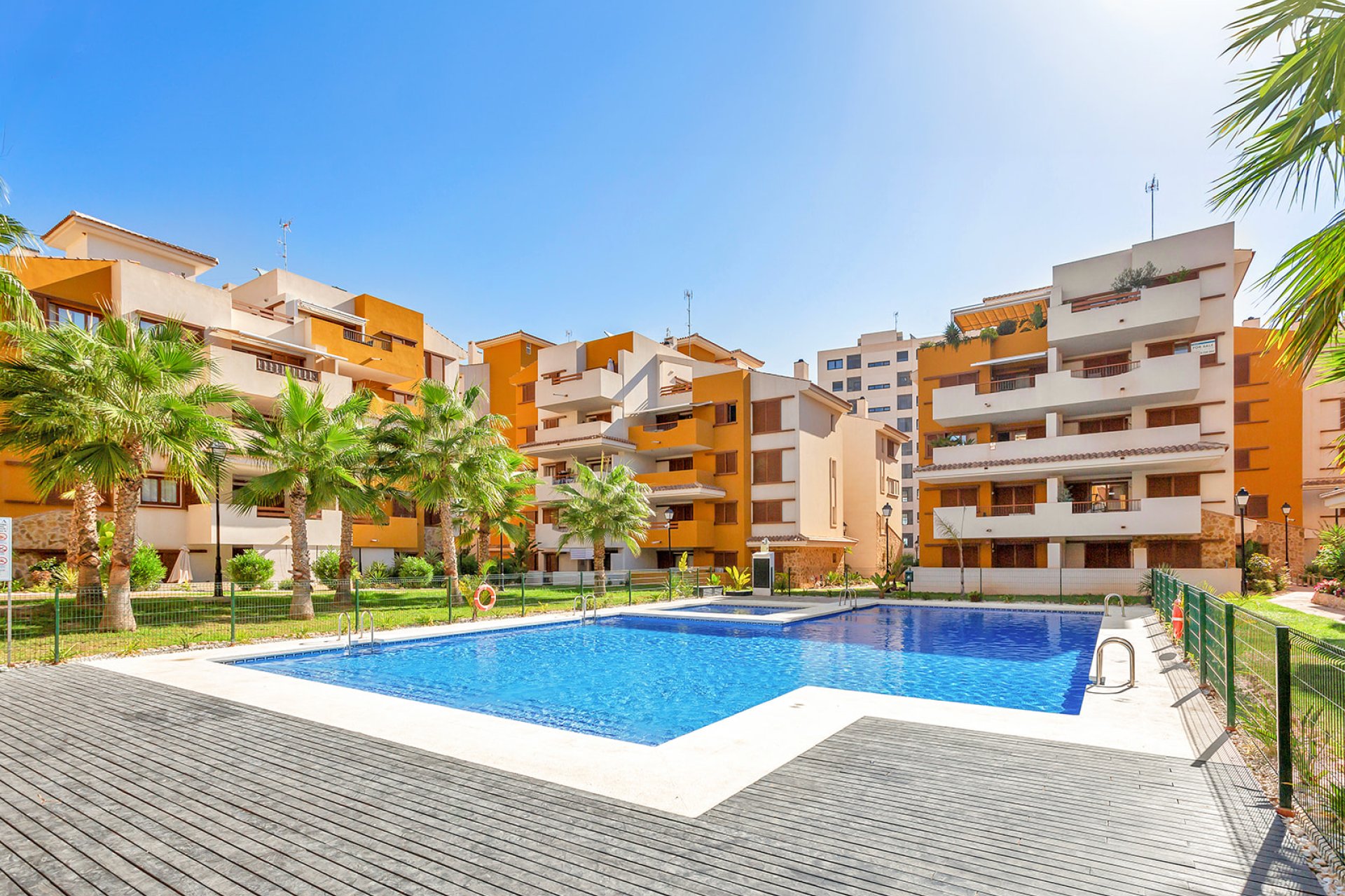 Herverkoop - Appartement / flat - Torrevieja - Punta Prima