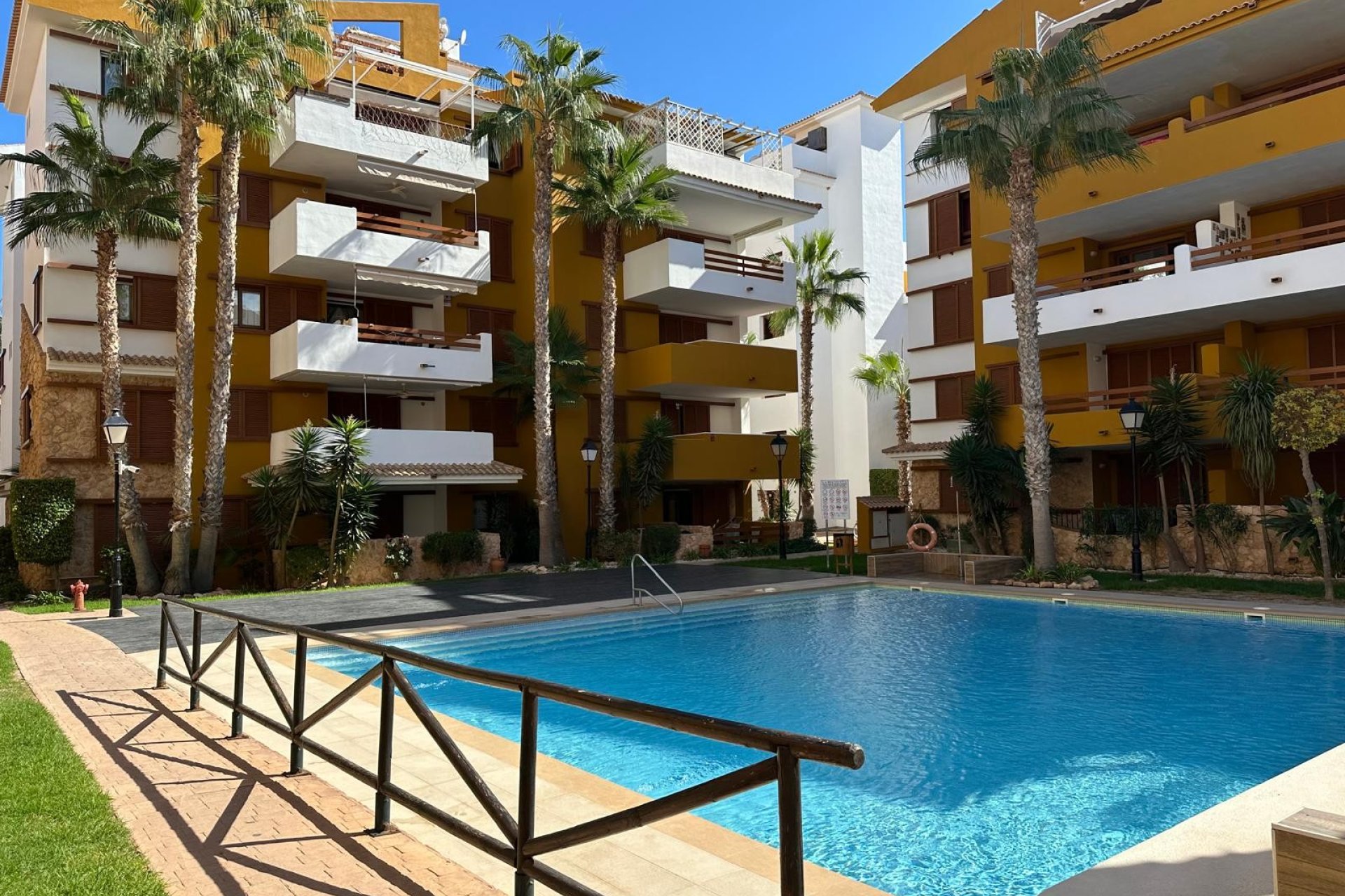 Herverkoop - Appartement / flat - Torrevieja - Punta Prima