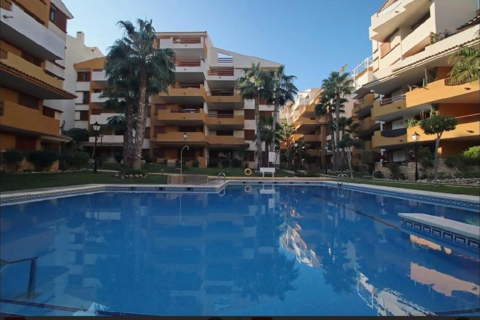 Herverkoop - Appartement / flat - Torrevieja - Punta Prima