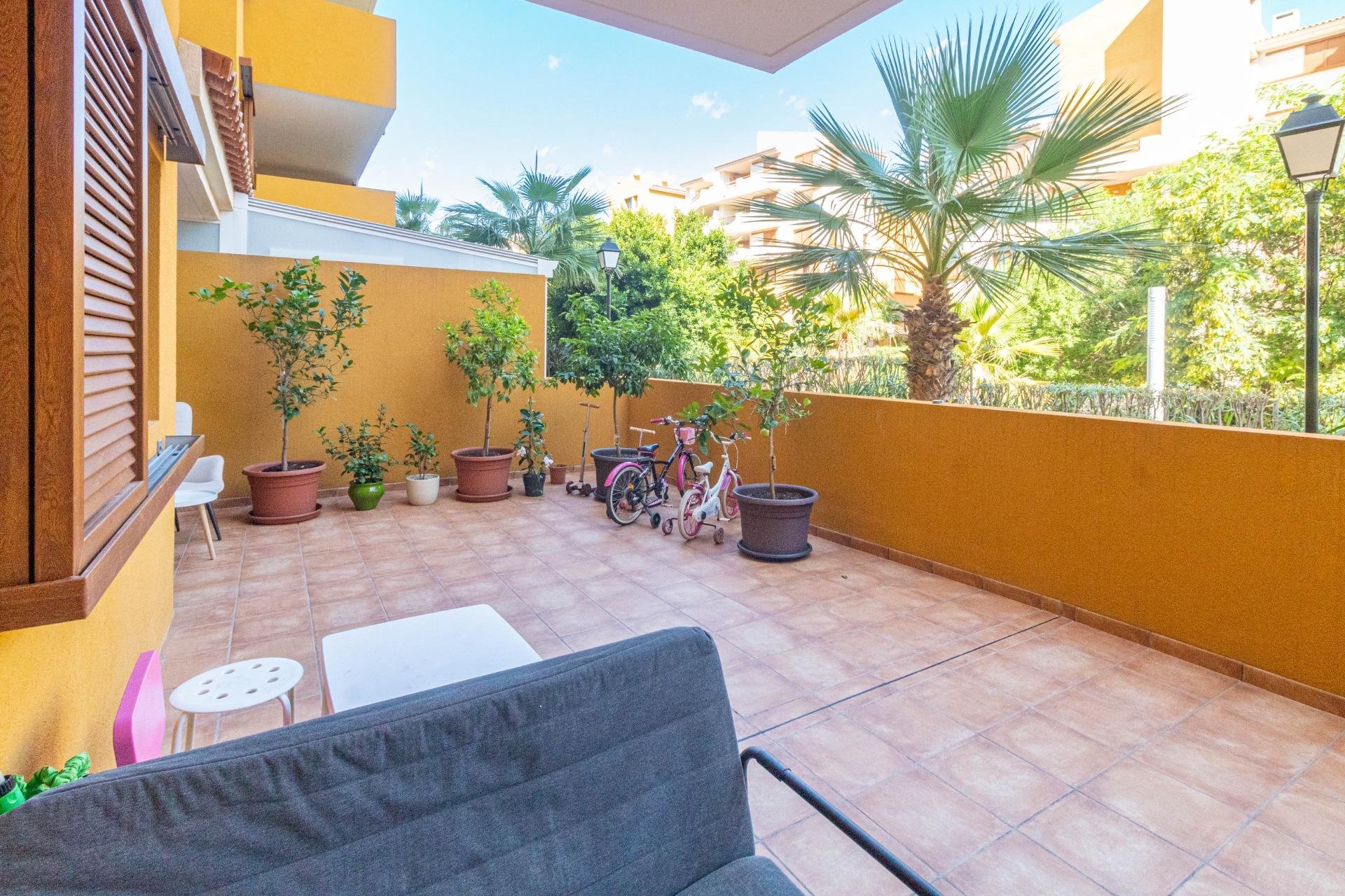 Herverkoop - Appartement / flat - Torrevieja - Punta prima