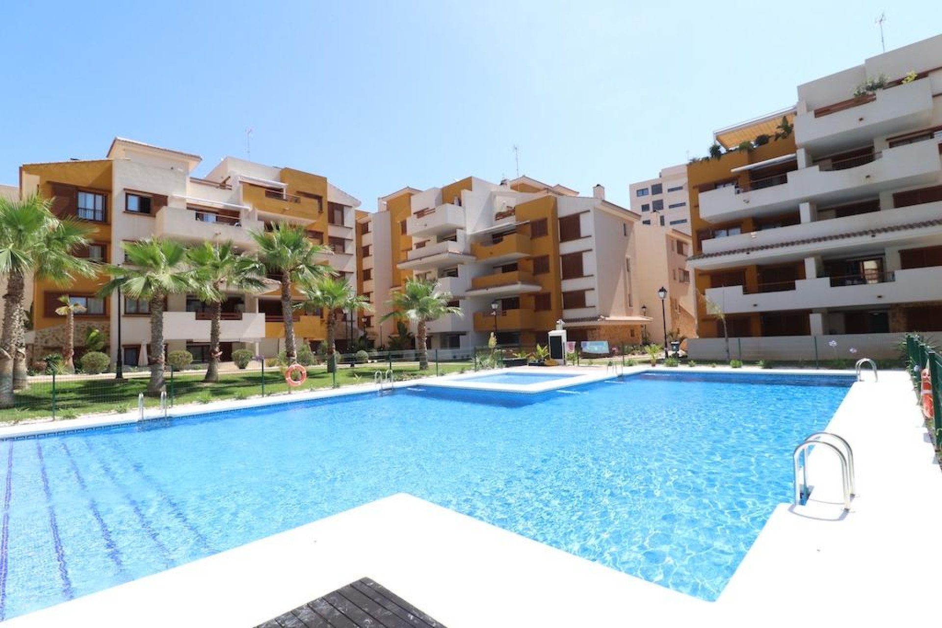 Herverkoop - Appartement / flat - Torrevieja - Punta Prima