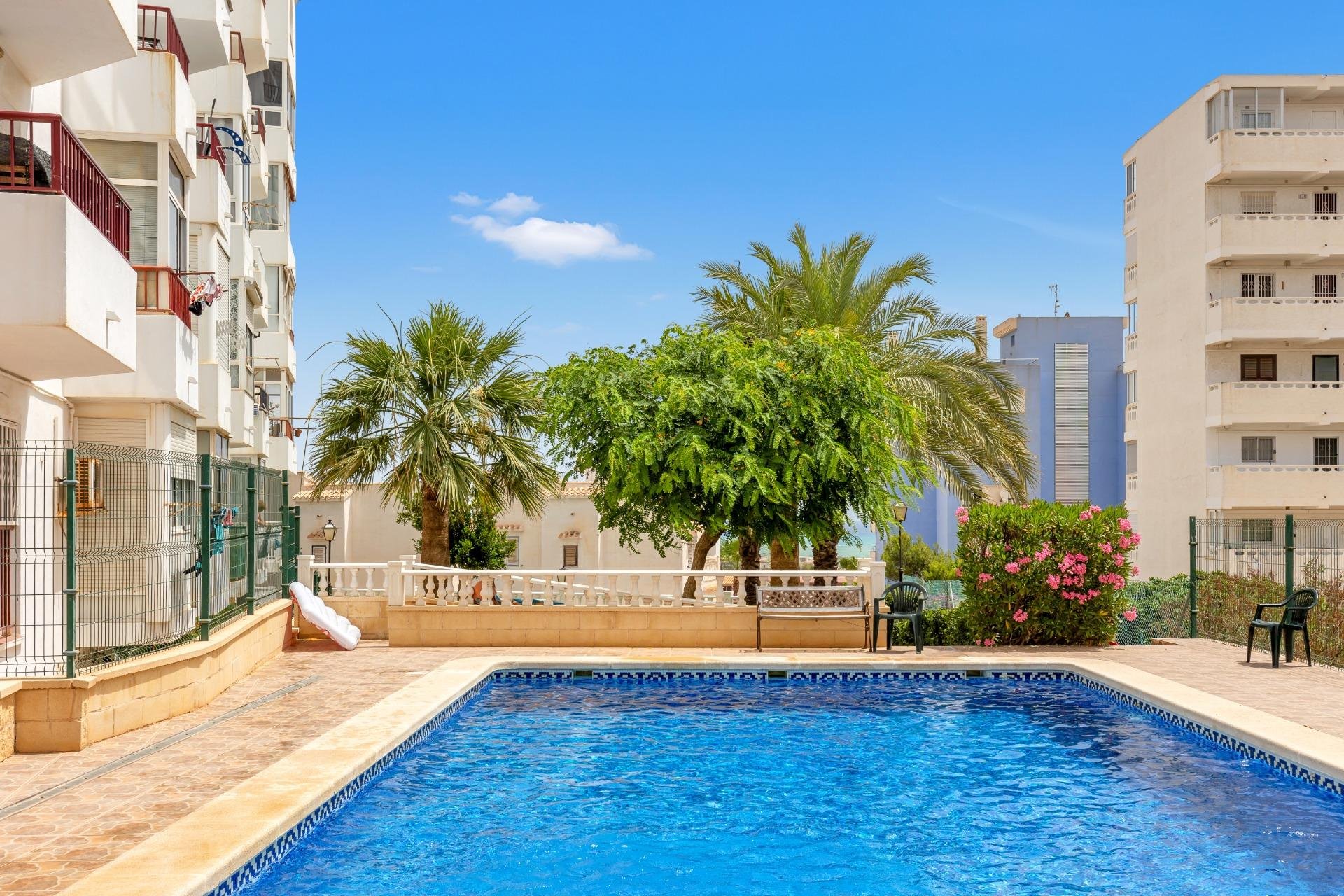 Herverkoop - Appartement / flat - Torrevieja - Torre la mata