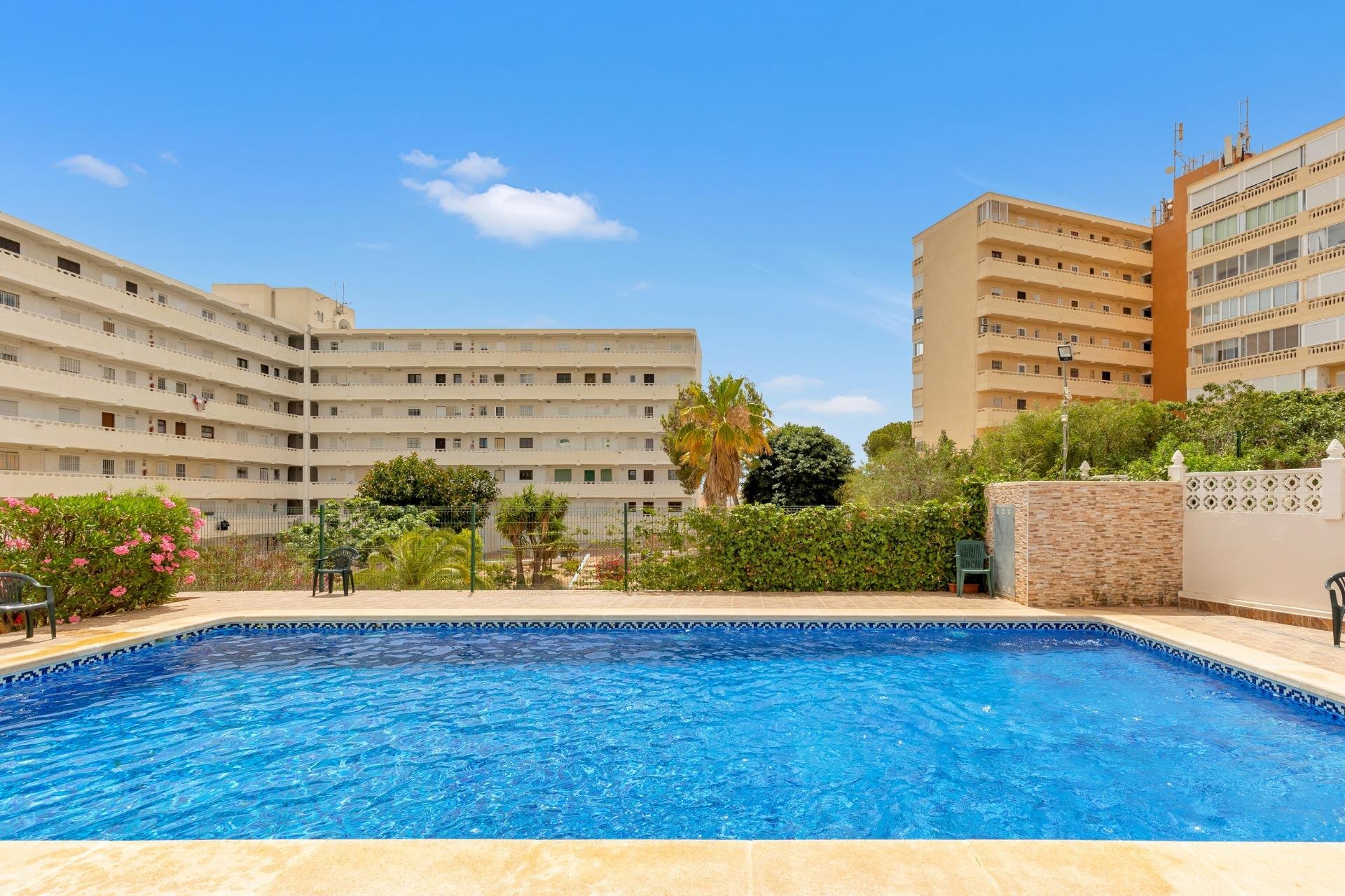 Herverkoop - Appartement / flat - Torrevieja - Torre la mata