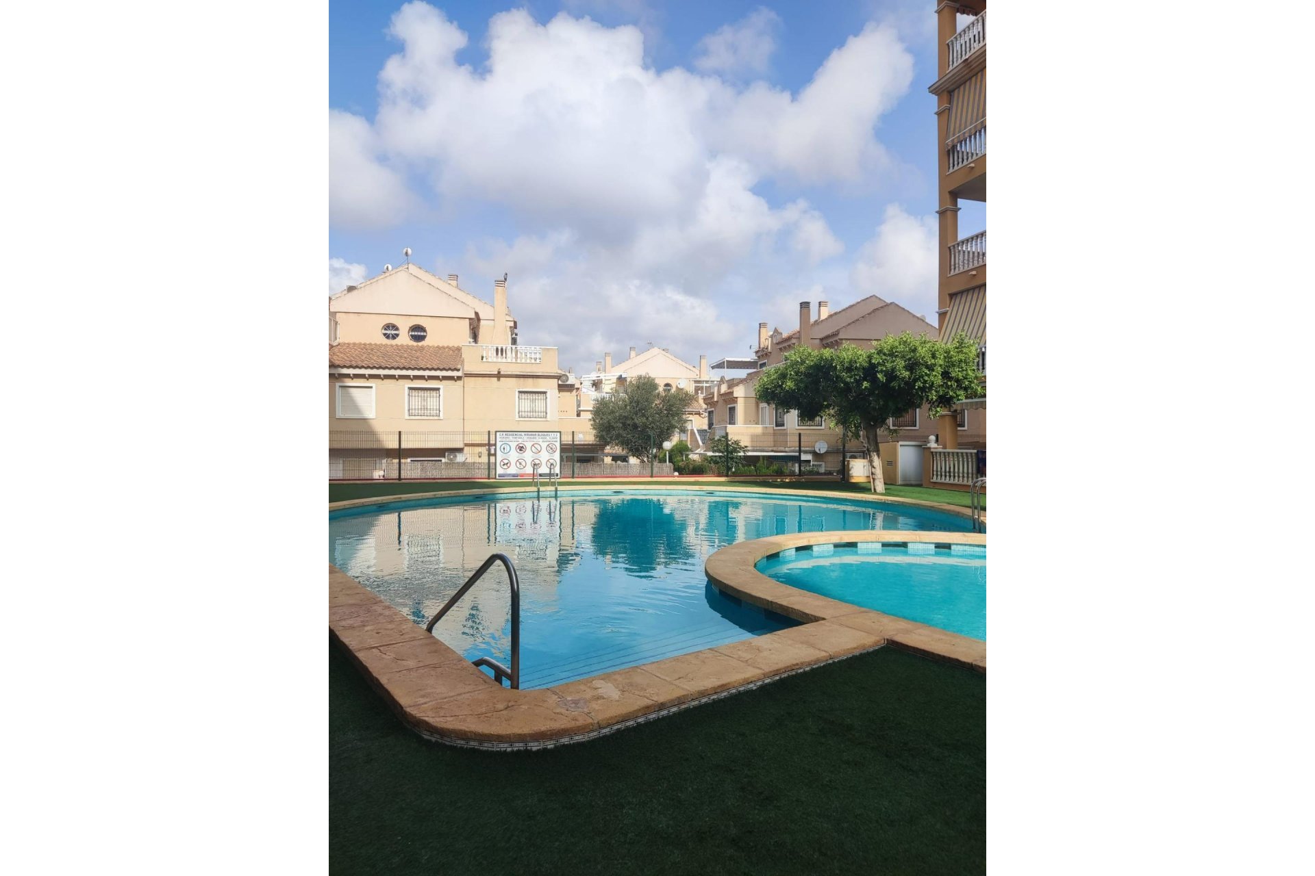 Herverkoop - Appartement / flat - Torrevieja - Torreblanca