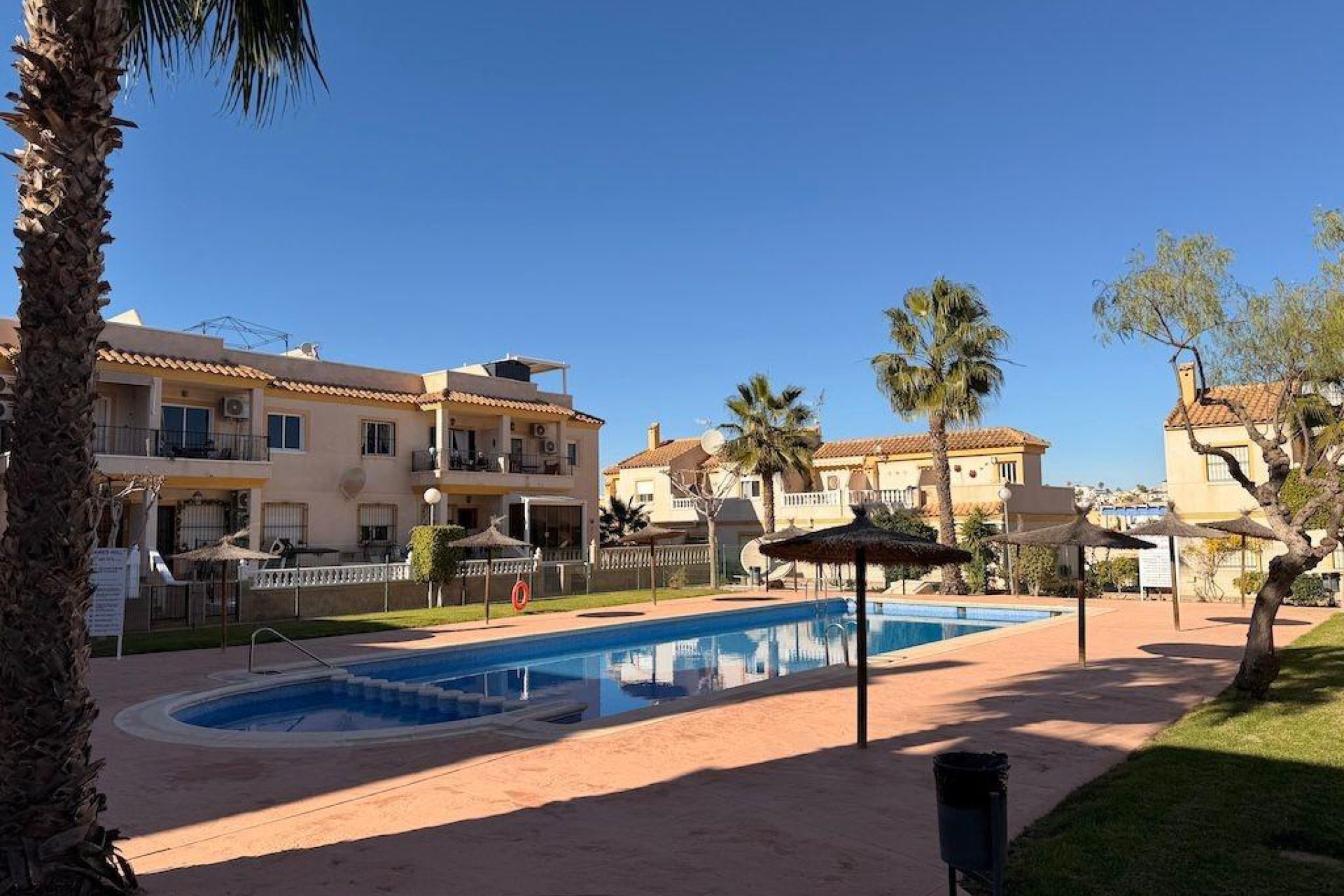 Herverkoop - Appartement - Orihuela Costa - Las Filipinas