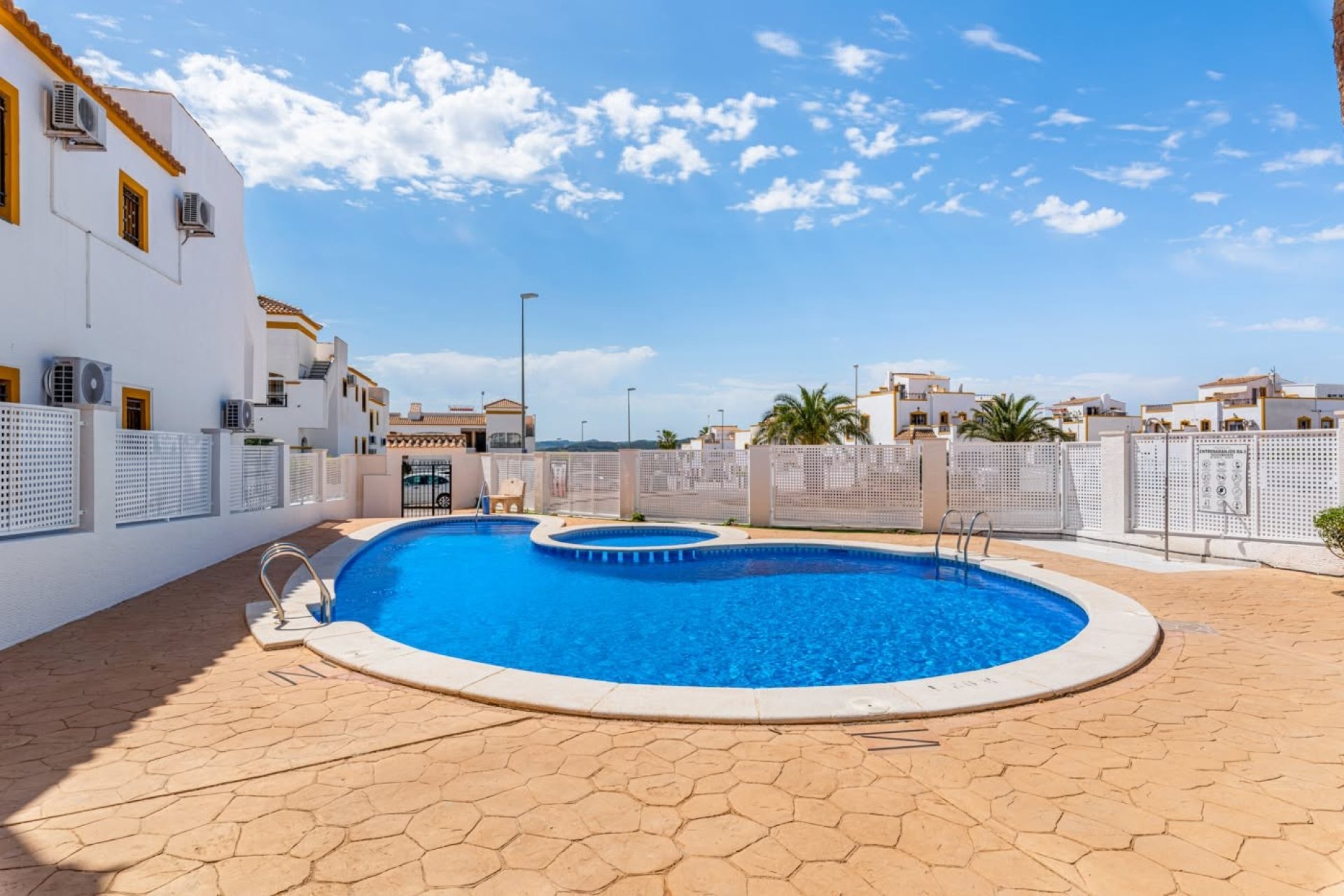 Herverkoop - Appartement - Orihuela - Entre Naranjos