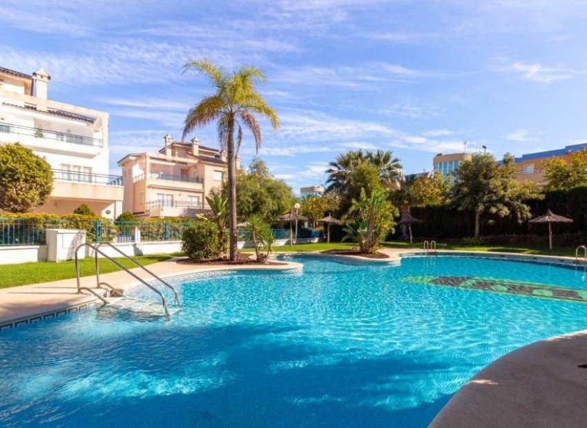 Herverkoop - Appartement - Pilar de la Horadada - Pueblo Latino