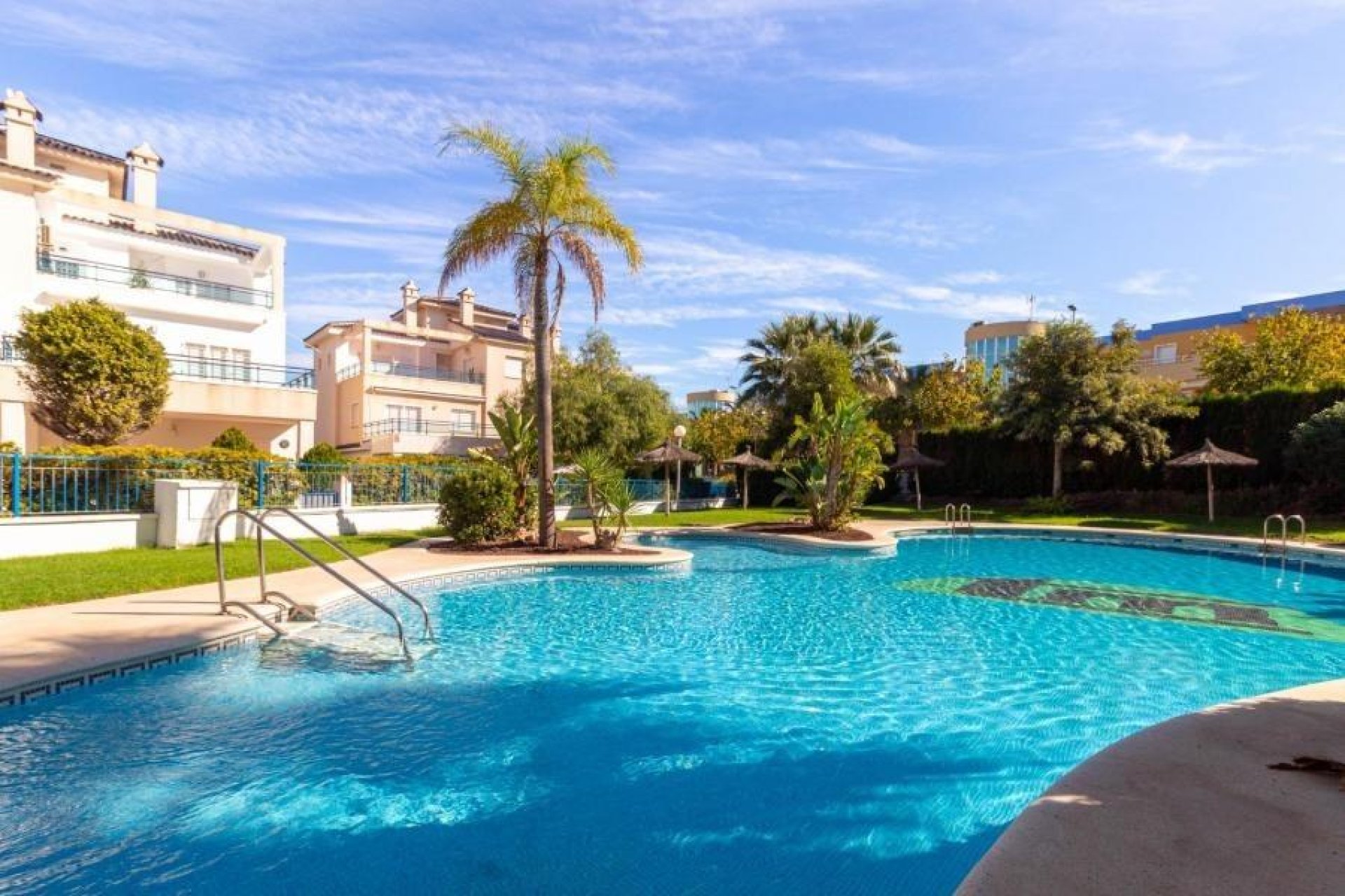 Herverkoop - Appartement - Pilar de la Horadada - Pueblo Latino