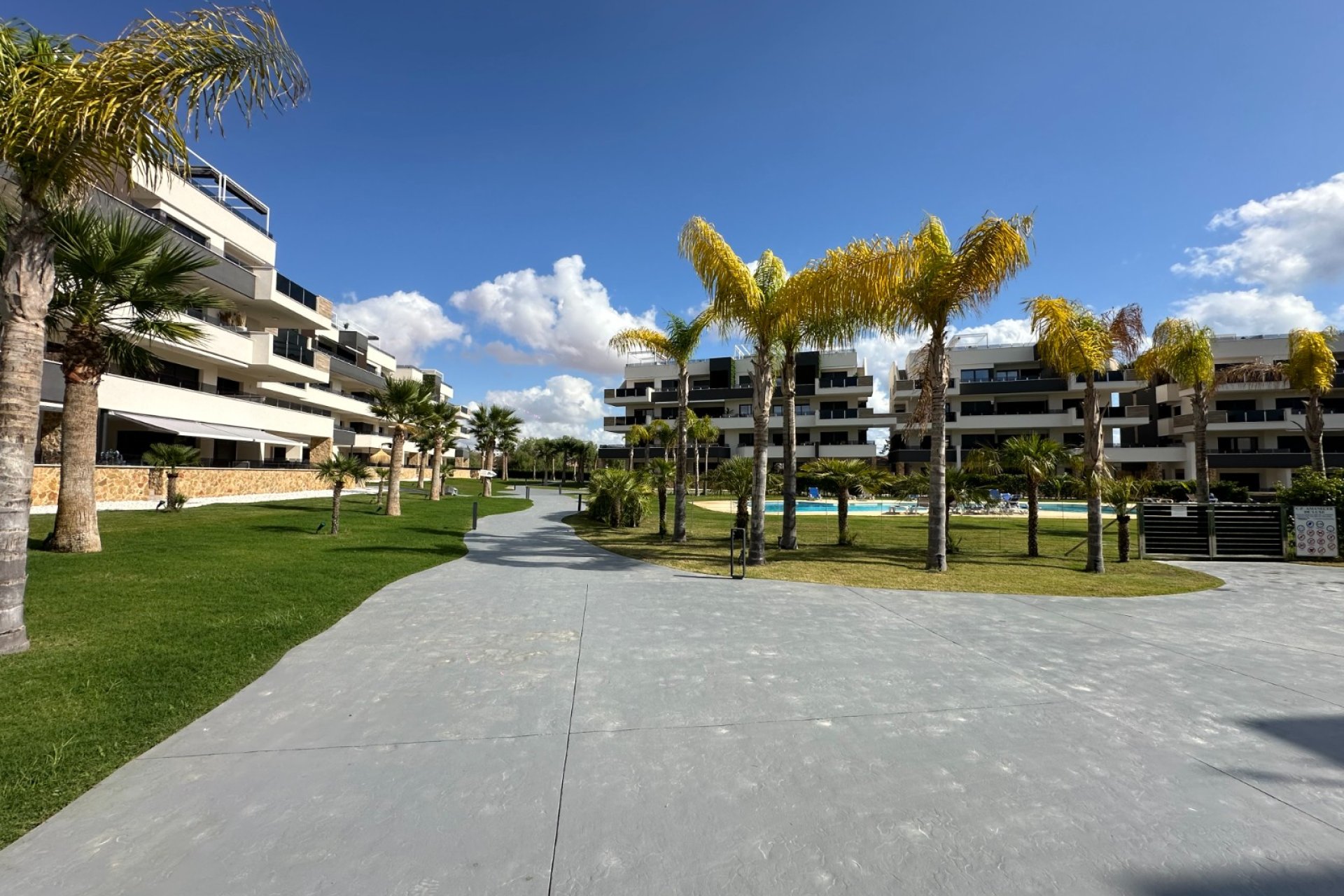 Herverkoop - Appartement - Playa Flamenca