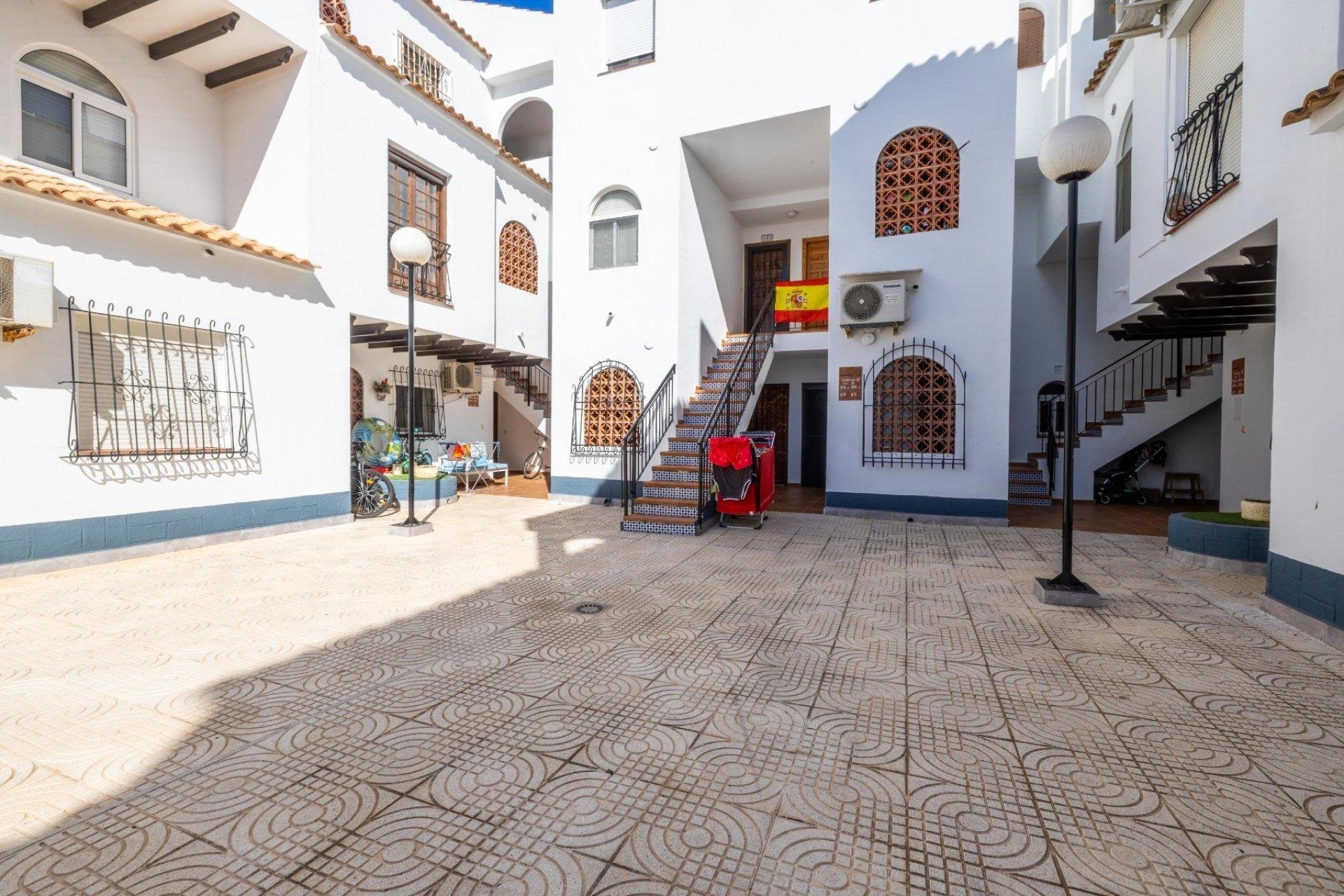 Herverkoop - Appartement - Torrevieja - Acequion