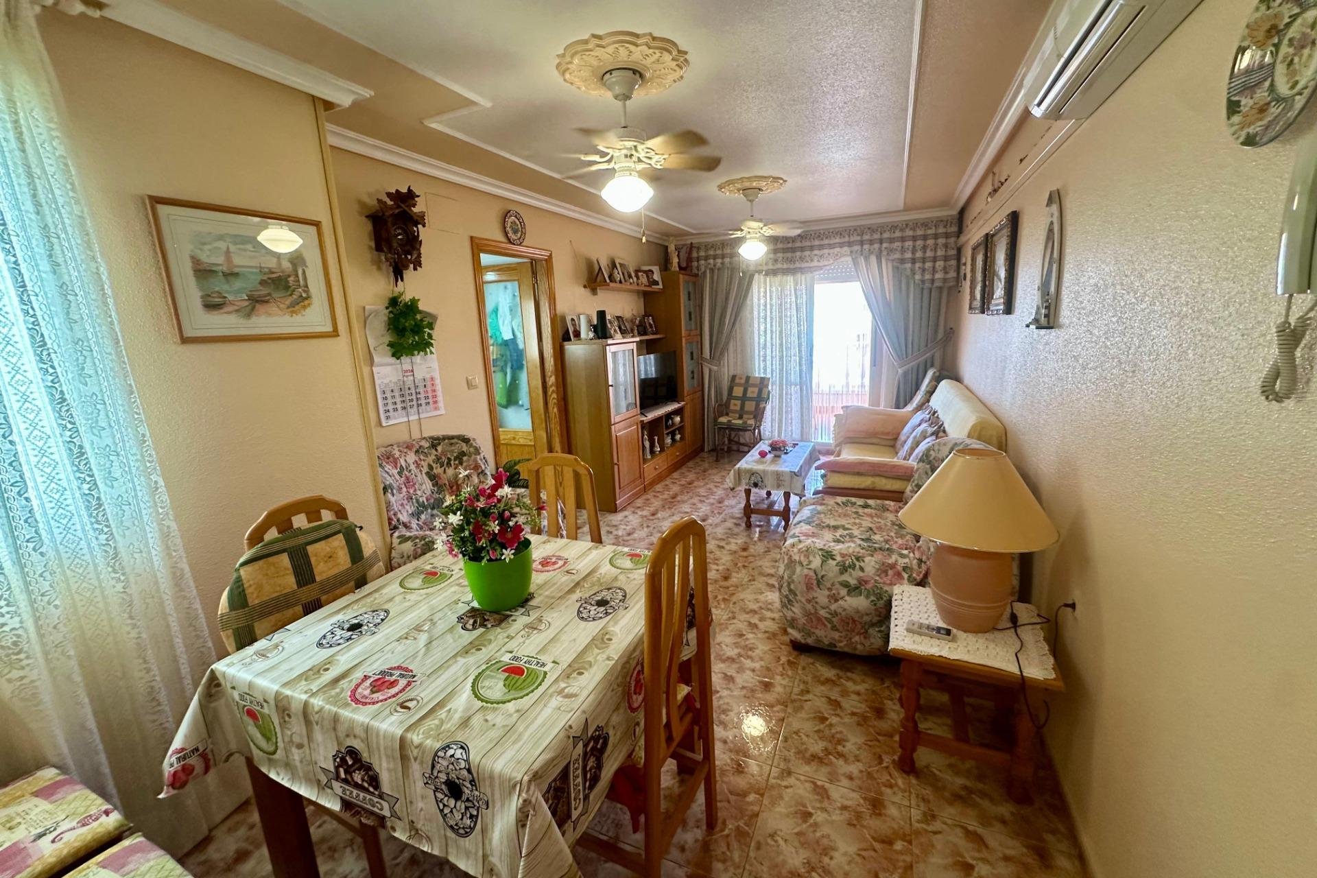 Herverkoop - Appartement - Torrevieja - La Mata