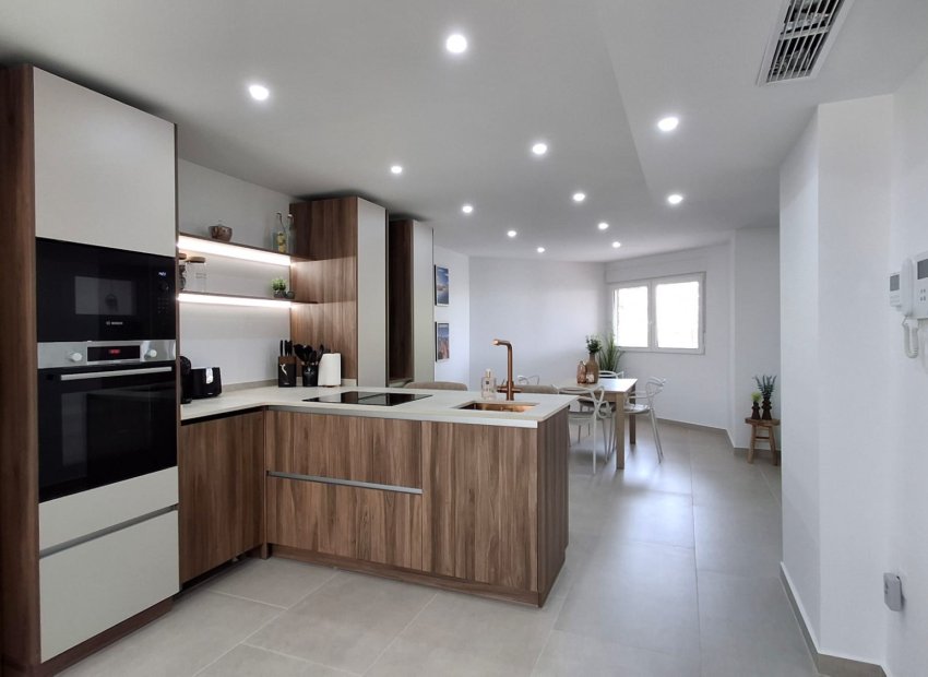 Herverkoop - Appartement - Torrevieja - Playa Acequion