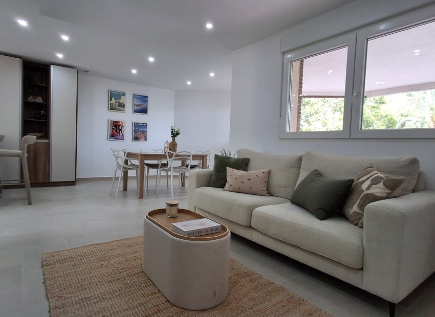 Herverkoop - Appartement - Torrevieja - Playa Acequion