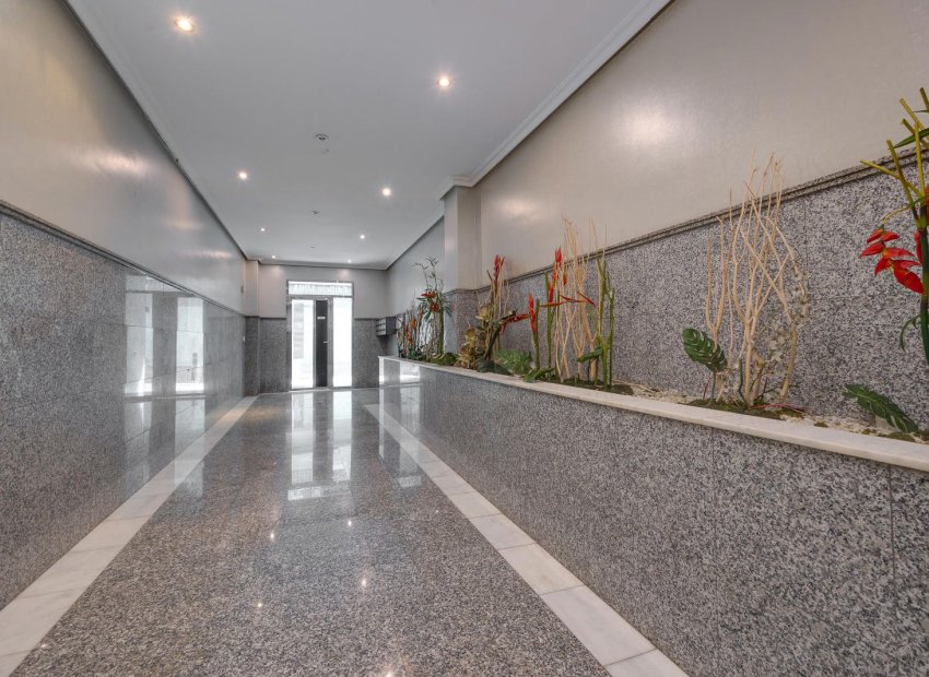 Herverkoop - Appartement - Torrevieja - Playa del Acequión