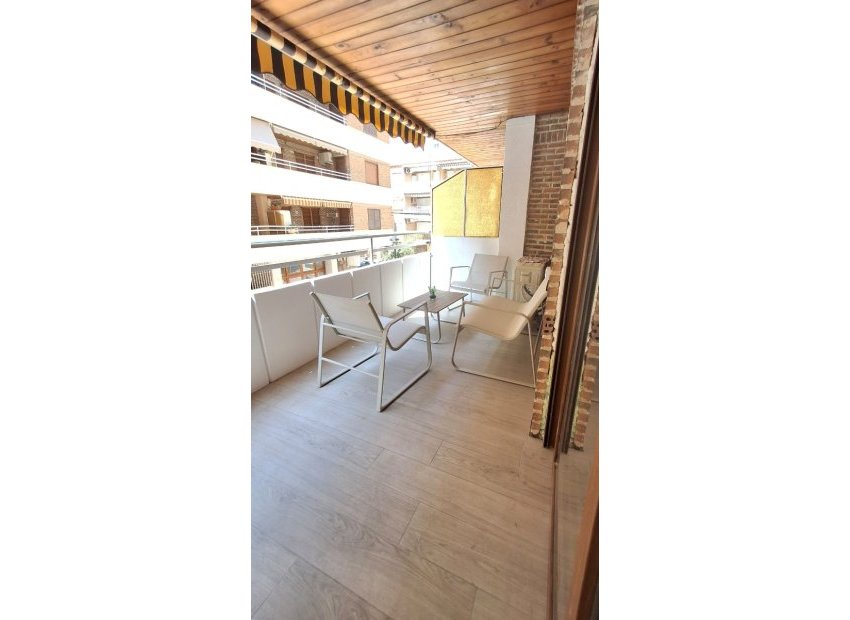 Herverkoop - Appartement - Torrevieja - Playa del Acequión