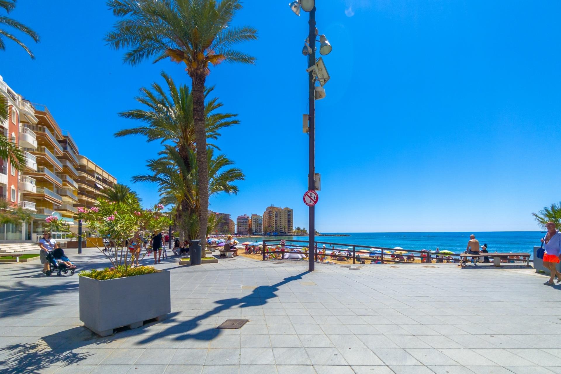 Herverkoop - Appartement - Torrevieja - Playa del Cura