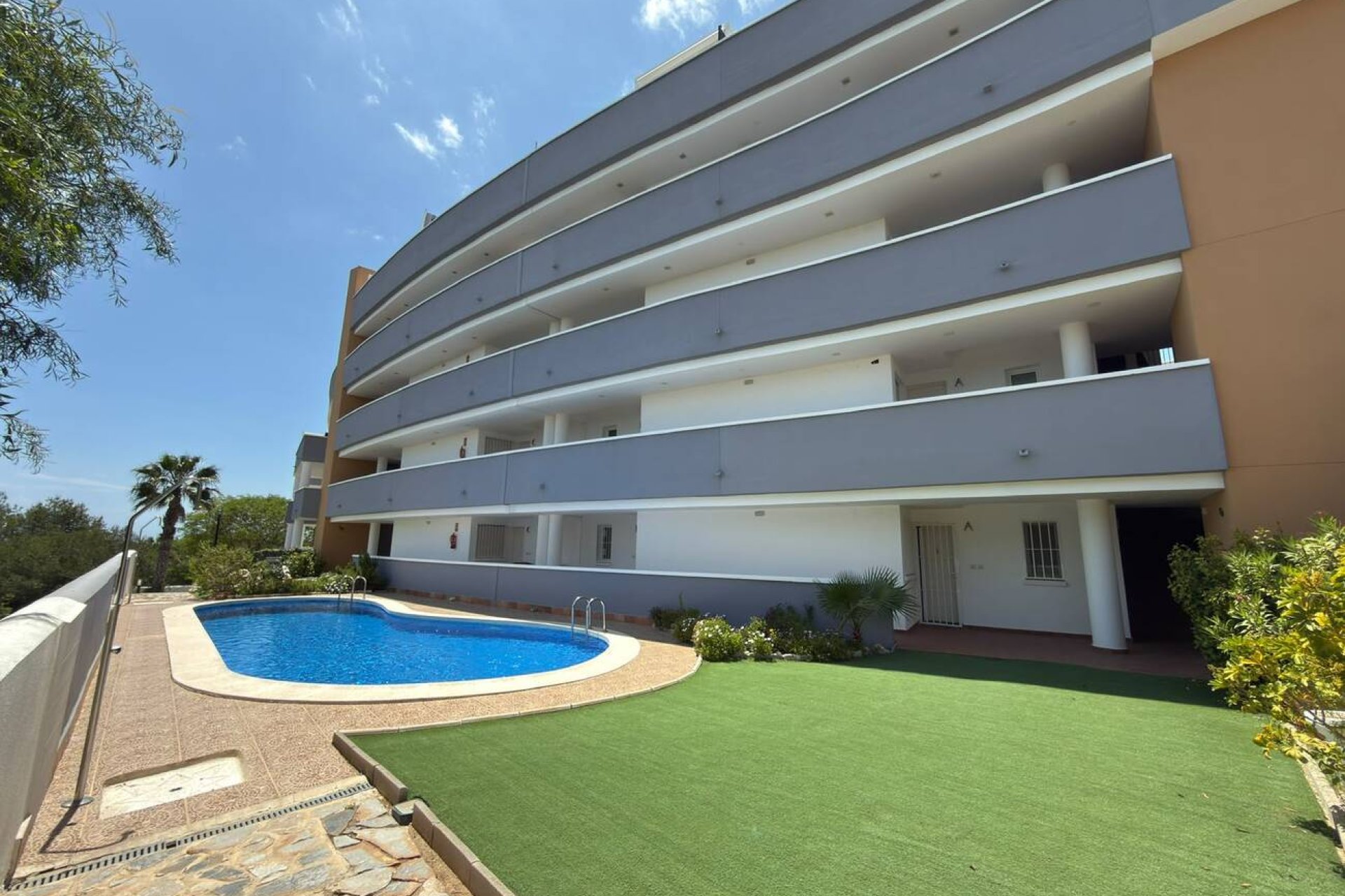 Herverkoop - Appartement - Villamartin - La fuente