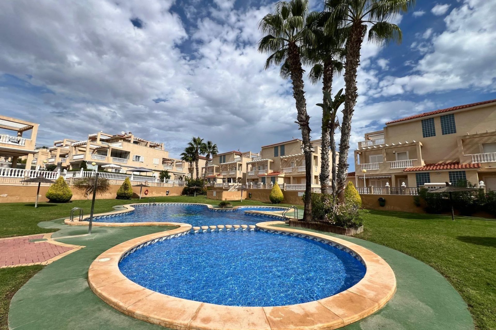 Herverkoop - Bungalow - Orihuela Costa - Punta Prima