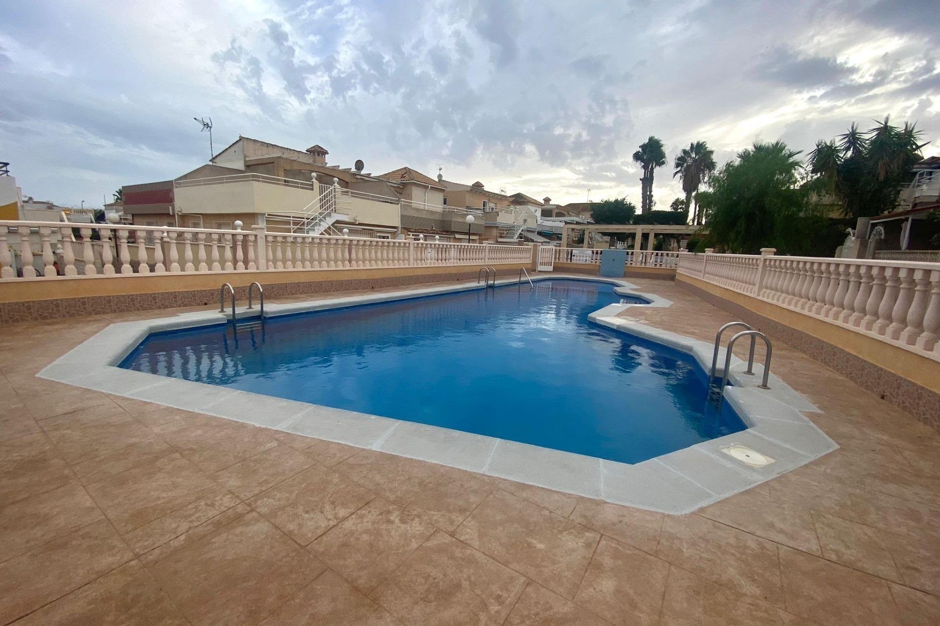 Herverkoop - Bungalow - Torrevieja - Los Altos