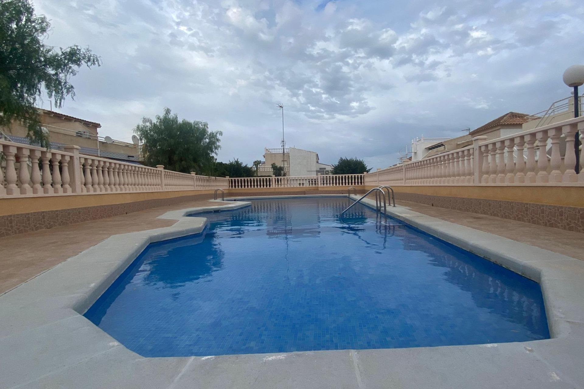 Herverkoop - Bungalow - Torrevieja - Los Altos