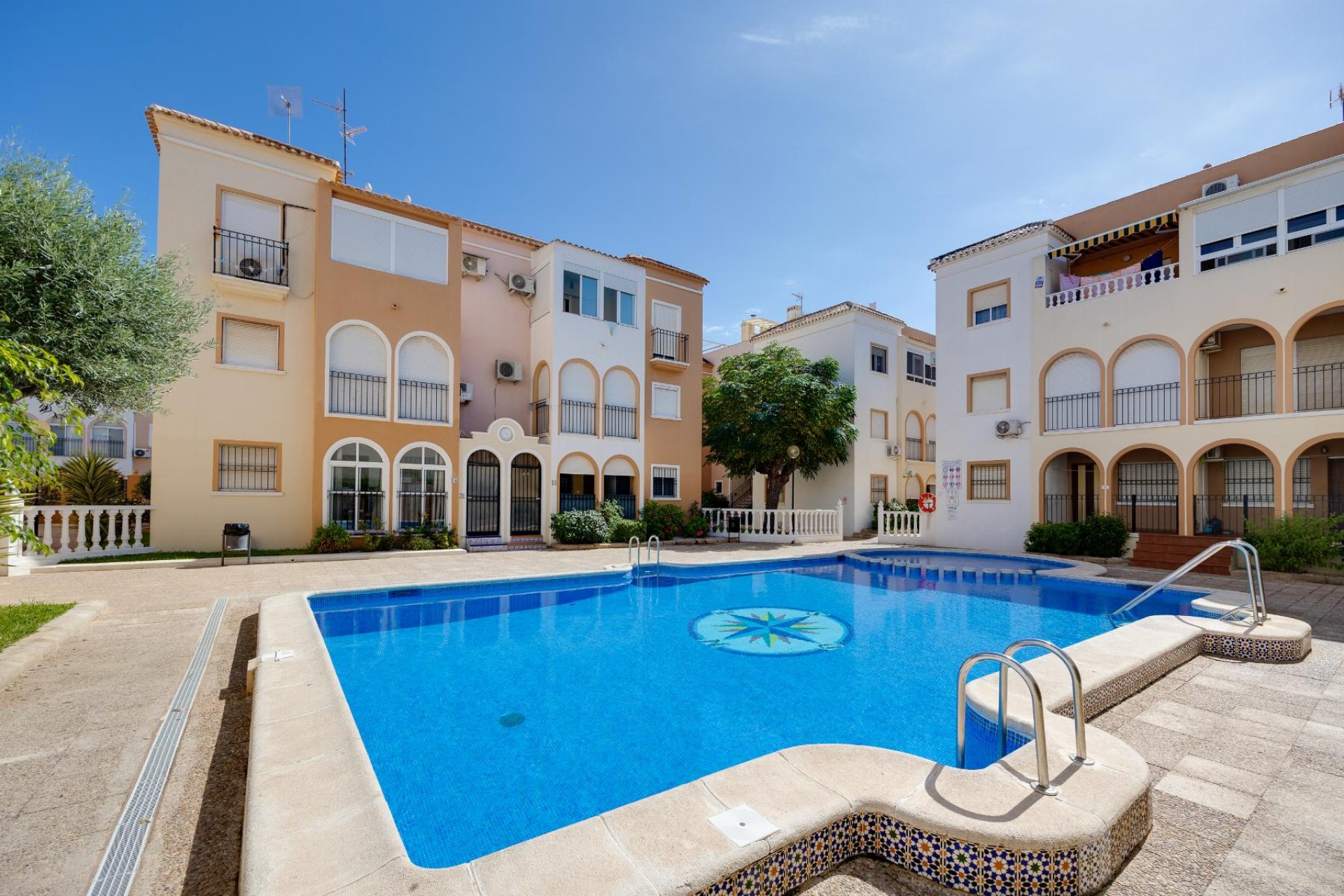 Herverkoop - Bungalow - Torrevieja - Playa de los Naufragos