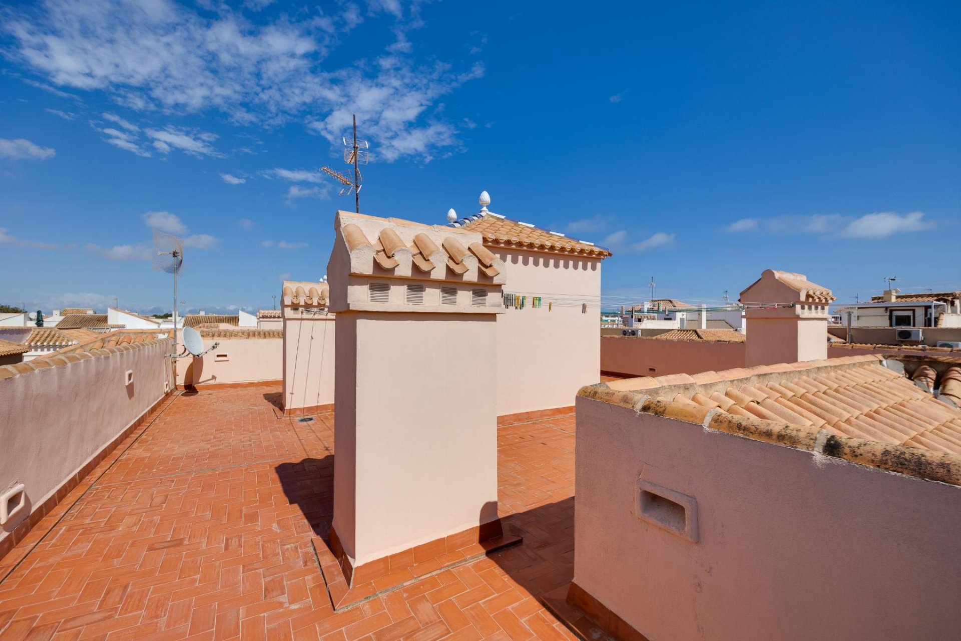 Herverkoop - Bungalow - Torrevieja - Playa de los Naufragos