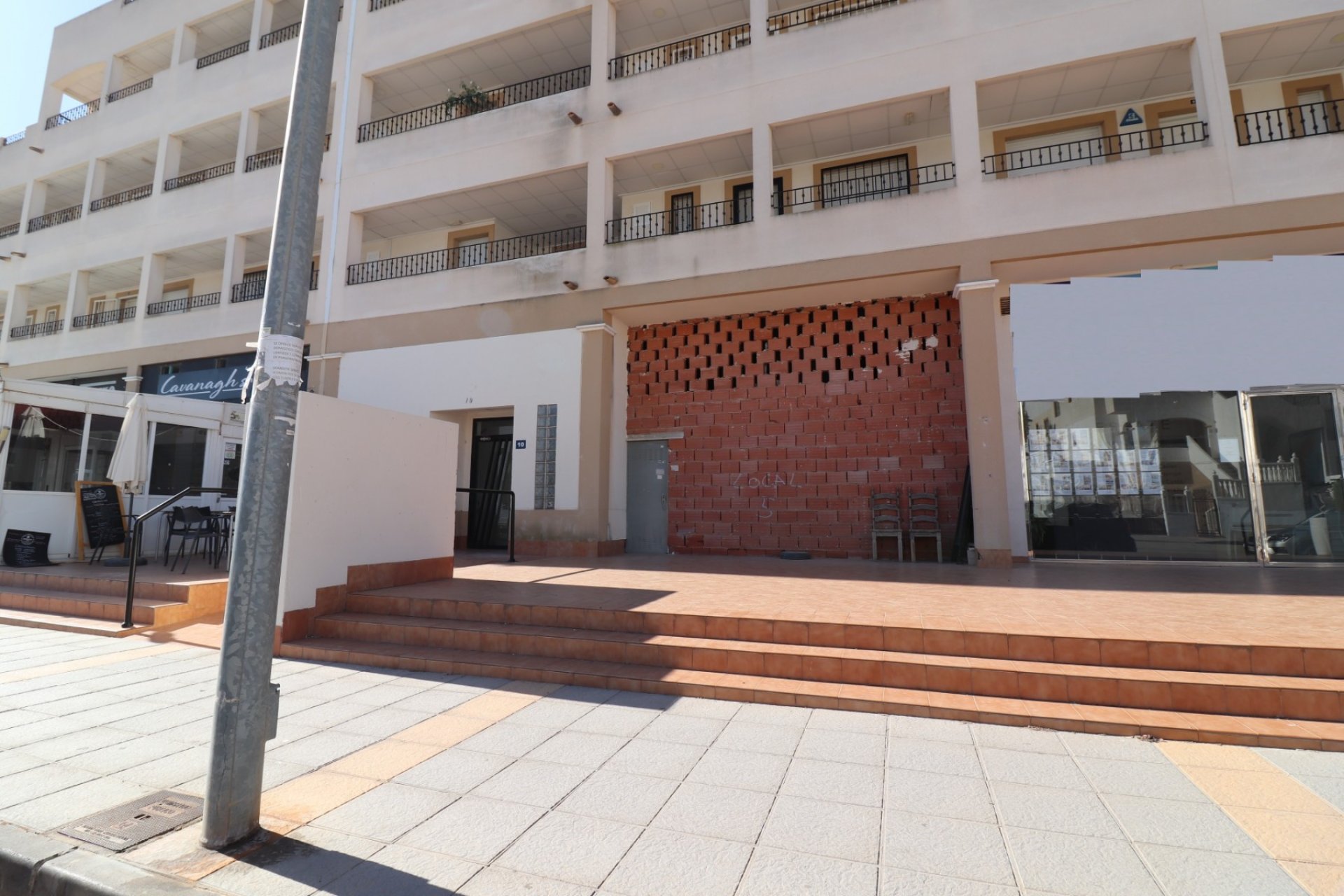 Herverkoop - Commercial Unit - Los Montesinos - Laguna Green