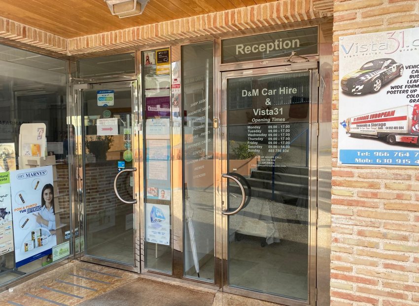 Herverkoop - Commercial Unit - Orihuela Costa* - Villamartin*