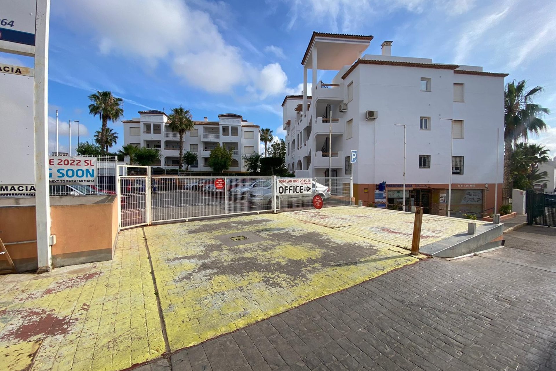 Herverkoop - Commercial Unit - Orihuela Costa* - Villamartin*