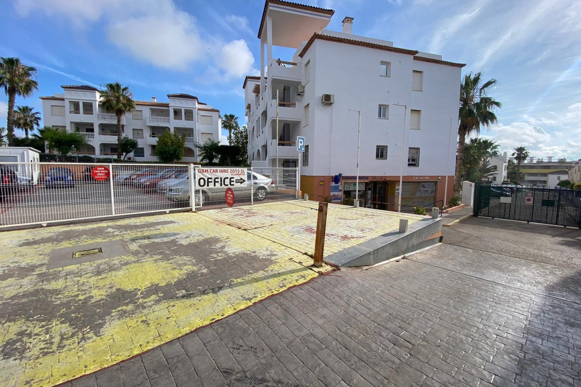 Herverkoop - Commercial Unit - Orihuela Costa* - Villamartin*