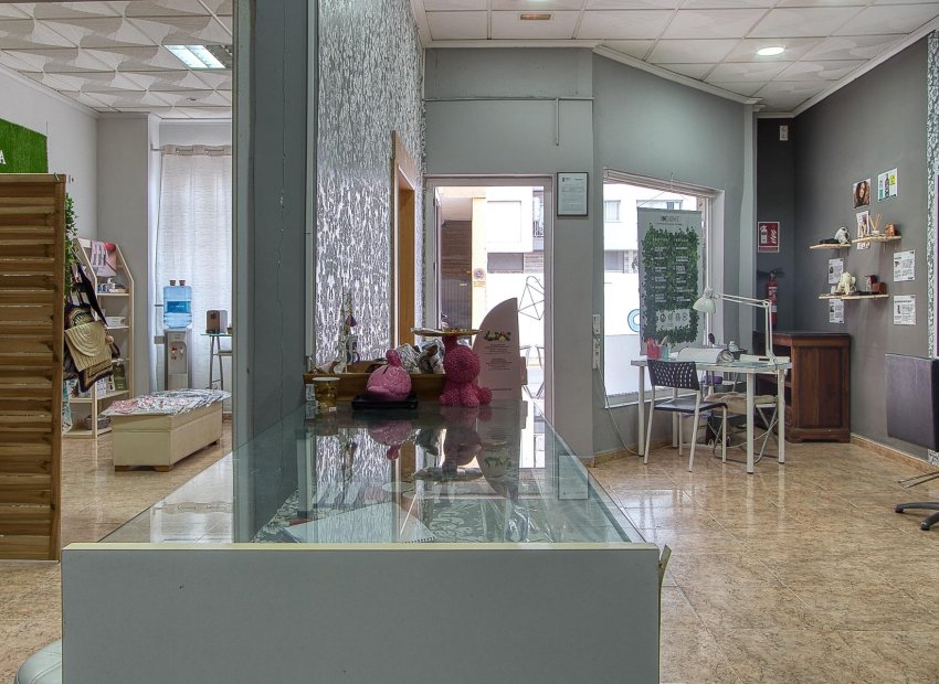 Herverkoop - Commercial Unit - Torrevieja - La Mata