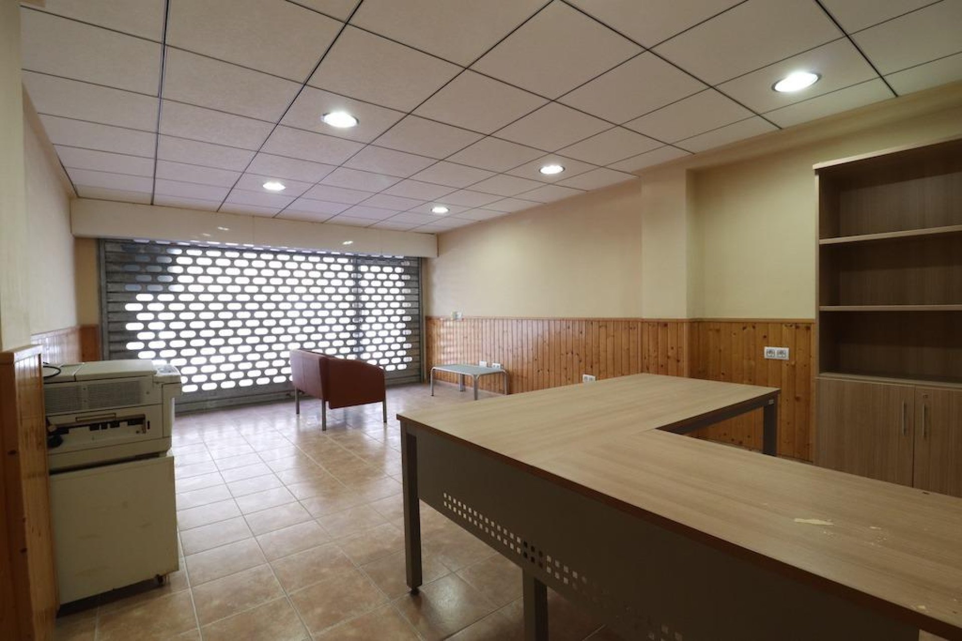 Herverkoop - Commercial Unit - Torrevieja - Playa del Cura