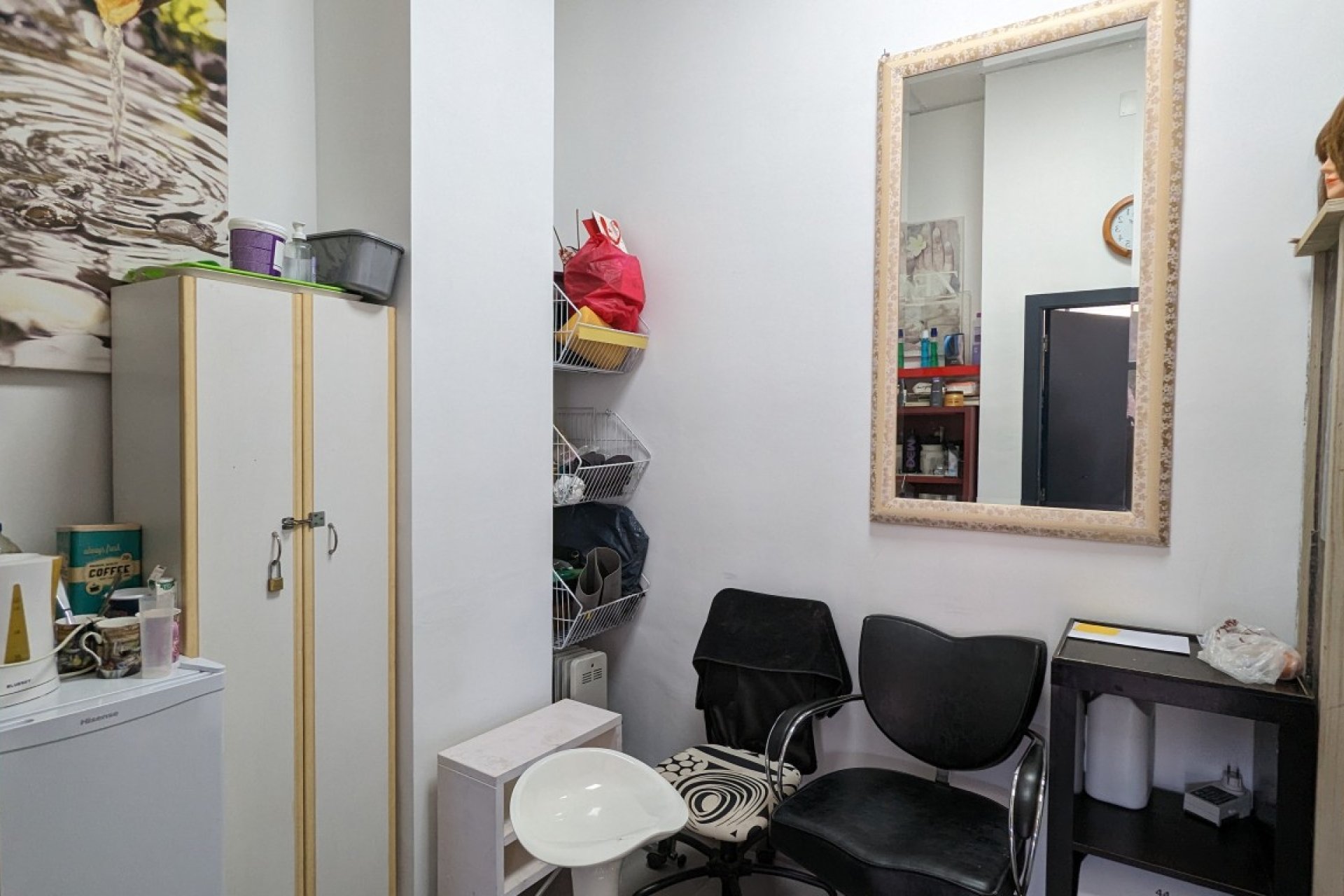 Herverkoop - Commercieel - Lo Crispin