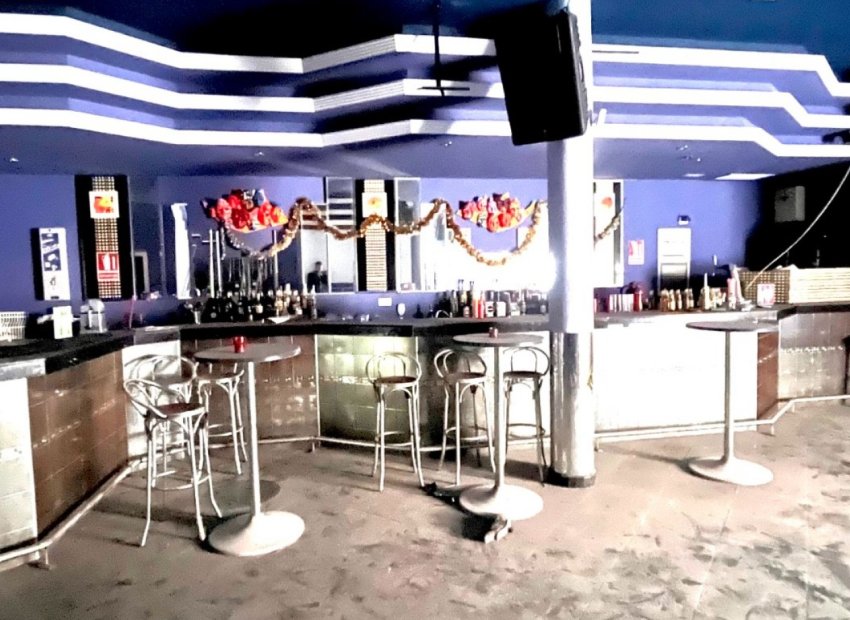 Herverkoop - Commercieel - Torrevieja - Playa del Cura