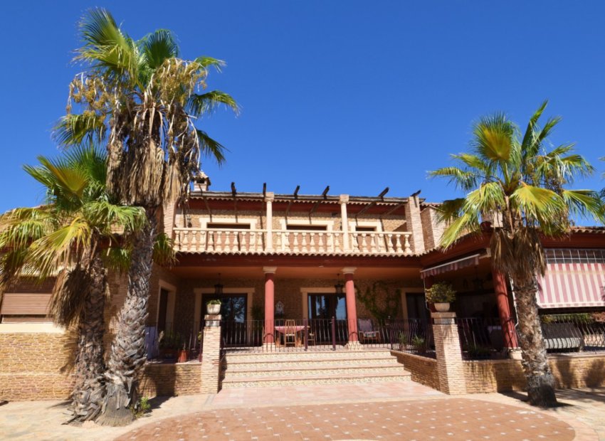 Herverkoop - Finca- Country House - Rojales - Los Montesinos