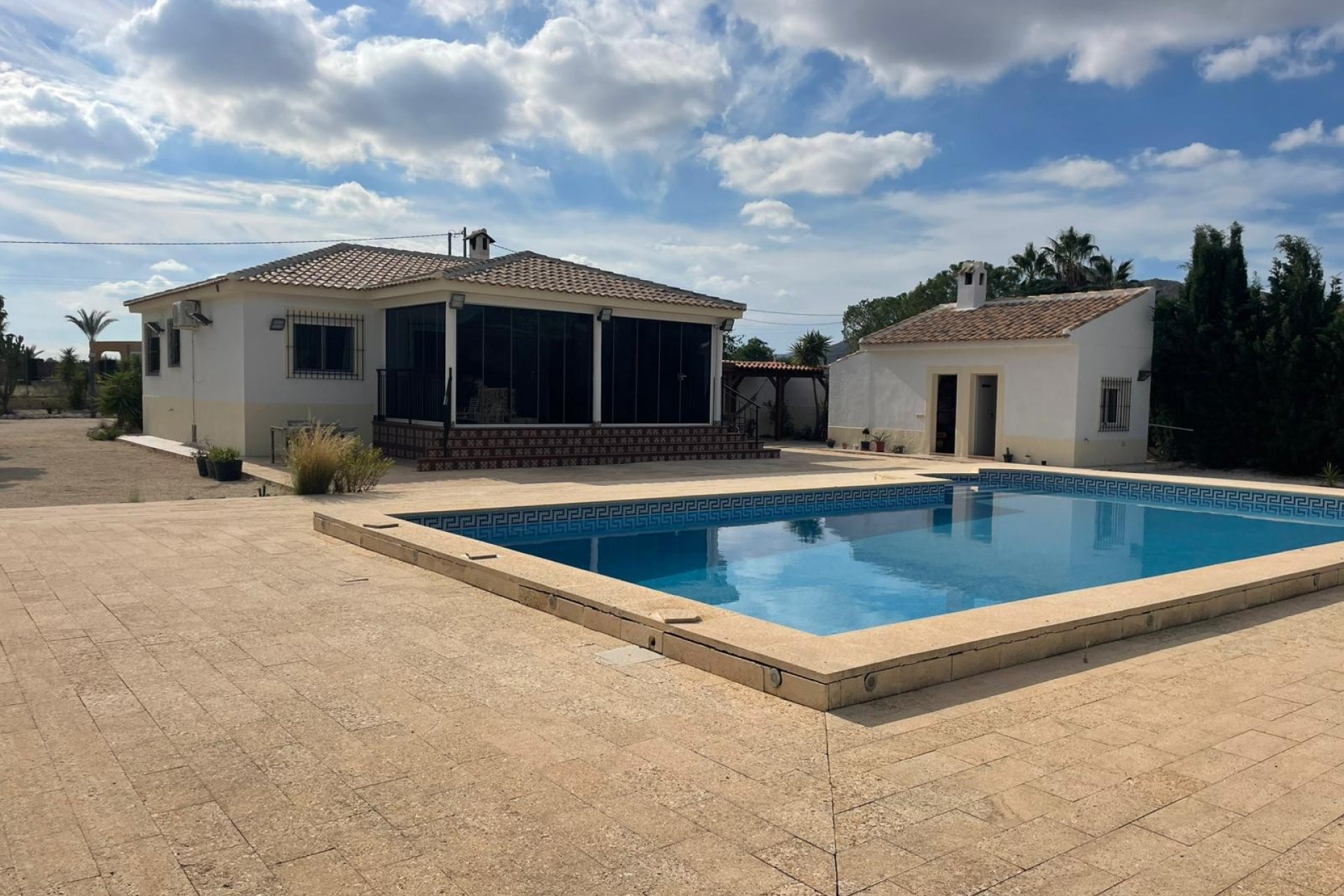 Herverkoop - Finca / Plattelands Woning - Abanilla
