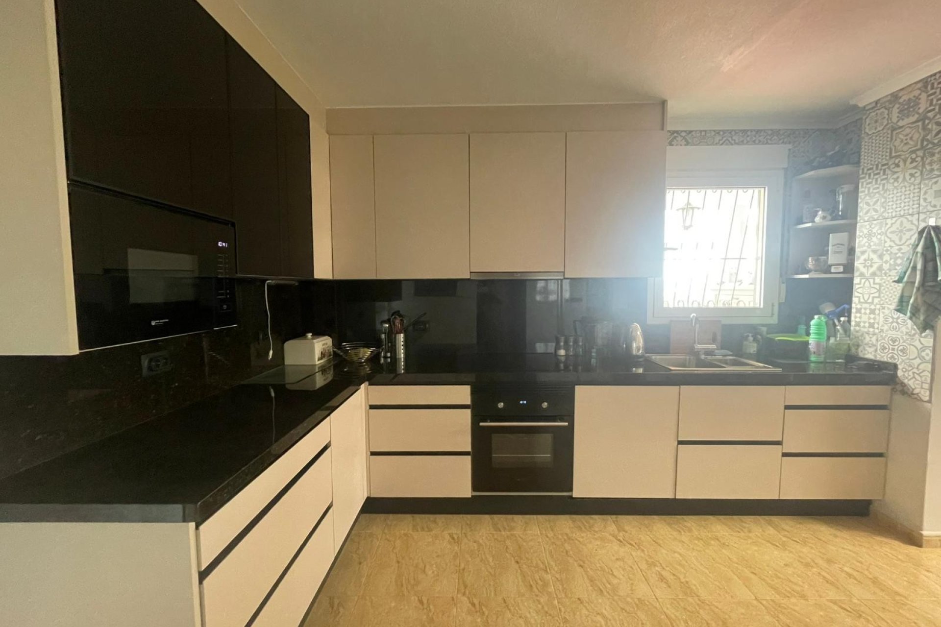 Herverkoop - Finca / Plattelands Woning - Abanilla