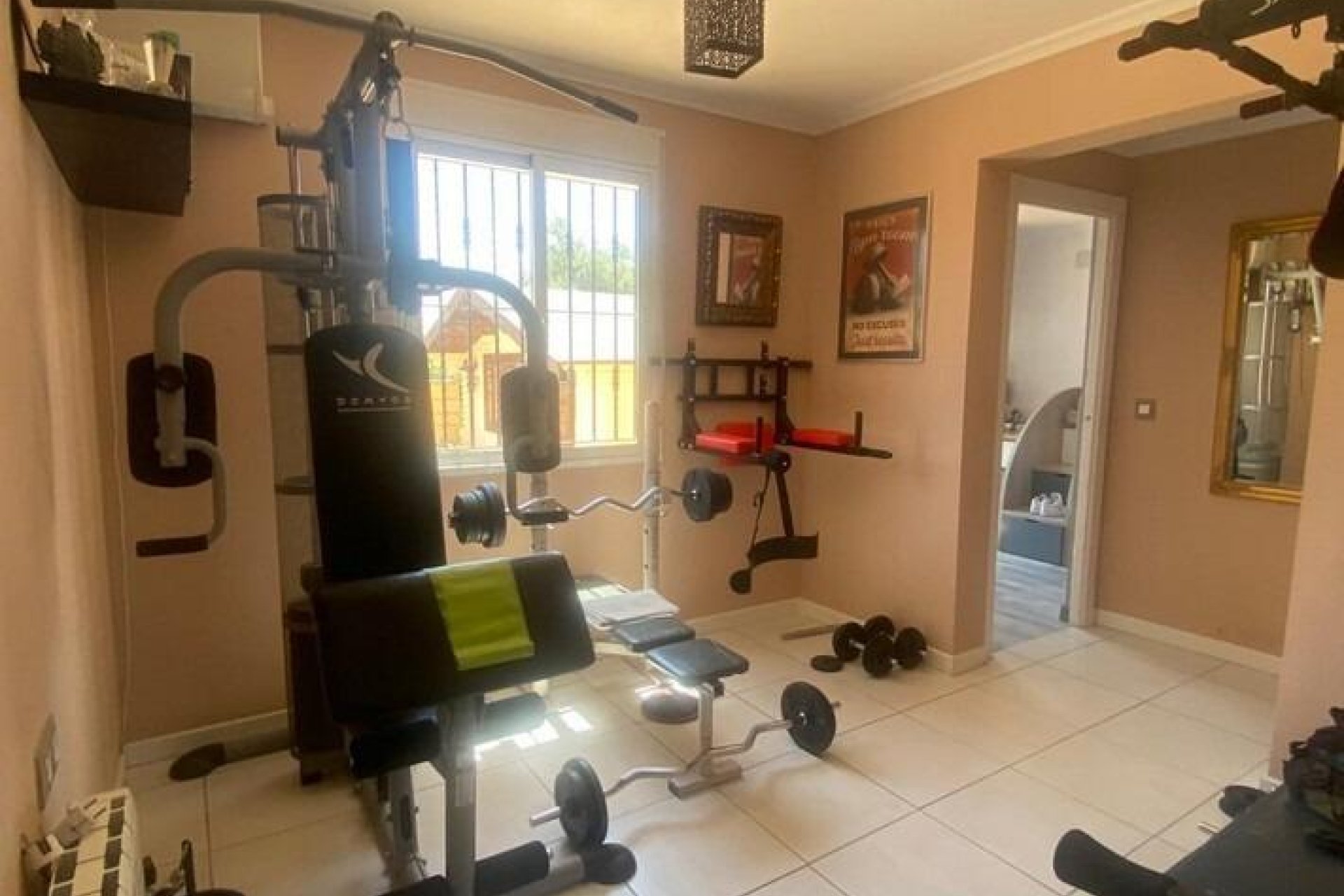Herverkoop - Finca / Plattelands Woning - Albatera - Pueblo 11