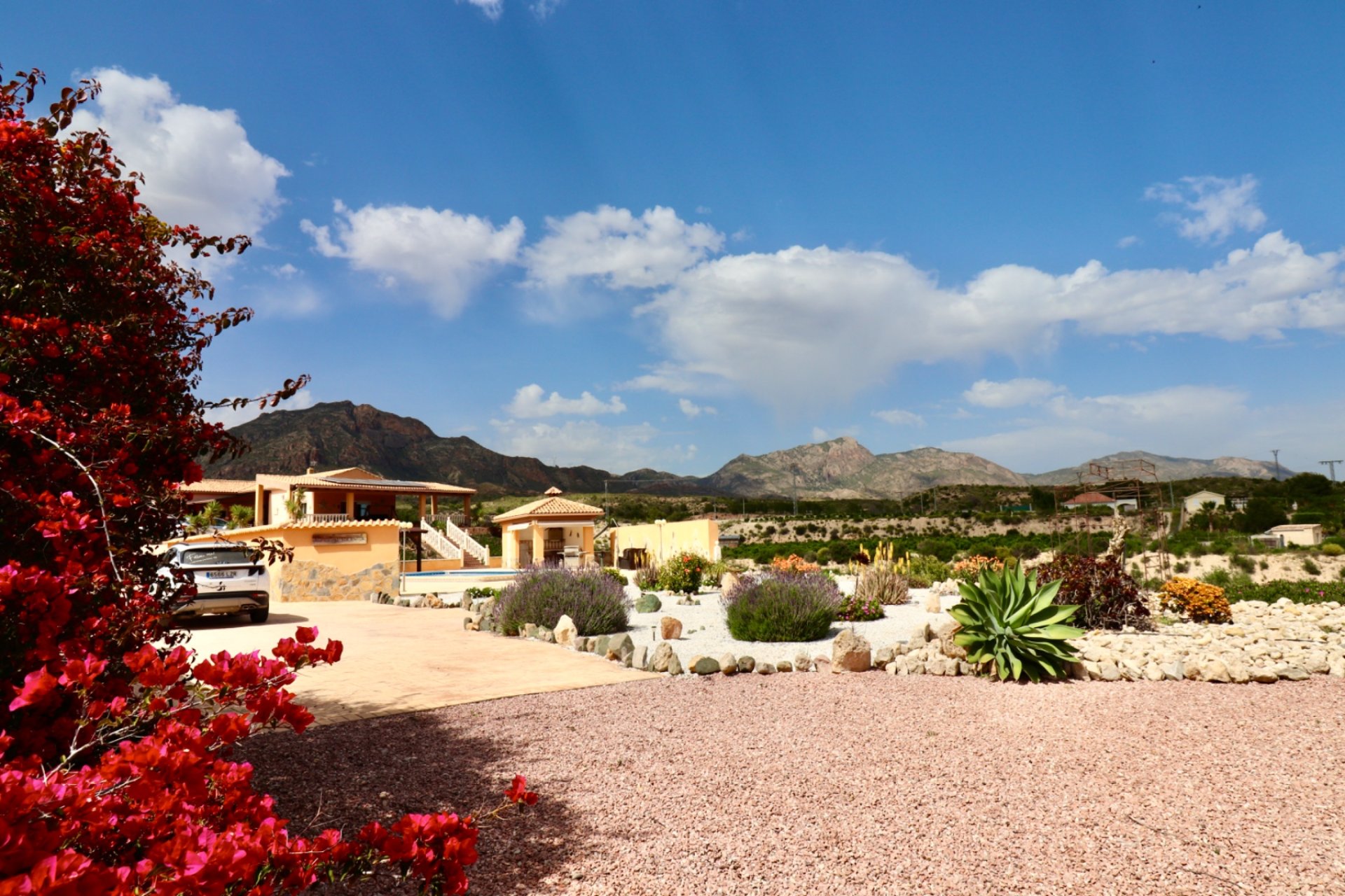 Herverkoop - Finca / Plattelands Woning - Albatera