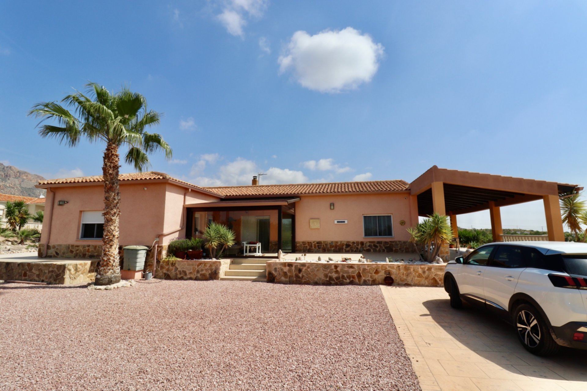 Herverkoop - Finca / Plattelands Woning - Albatera