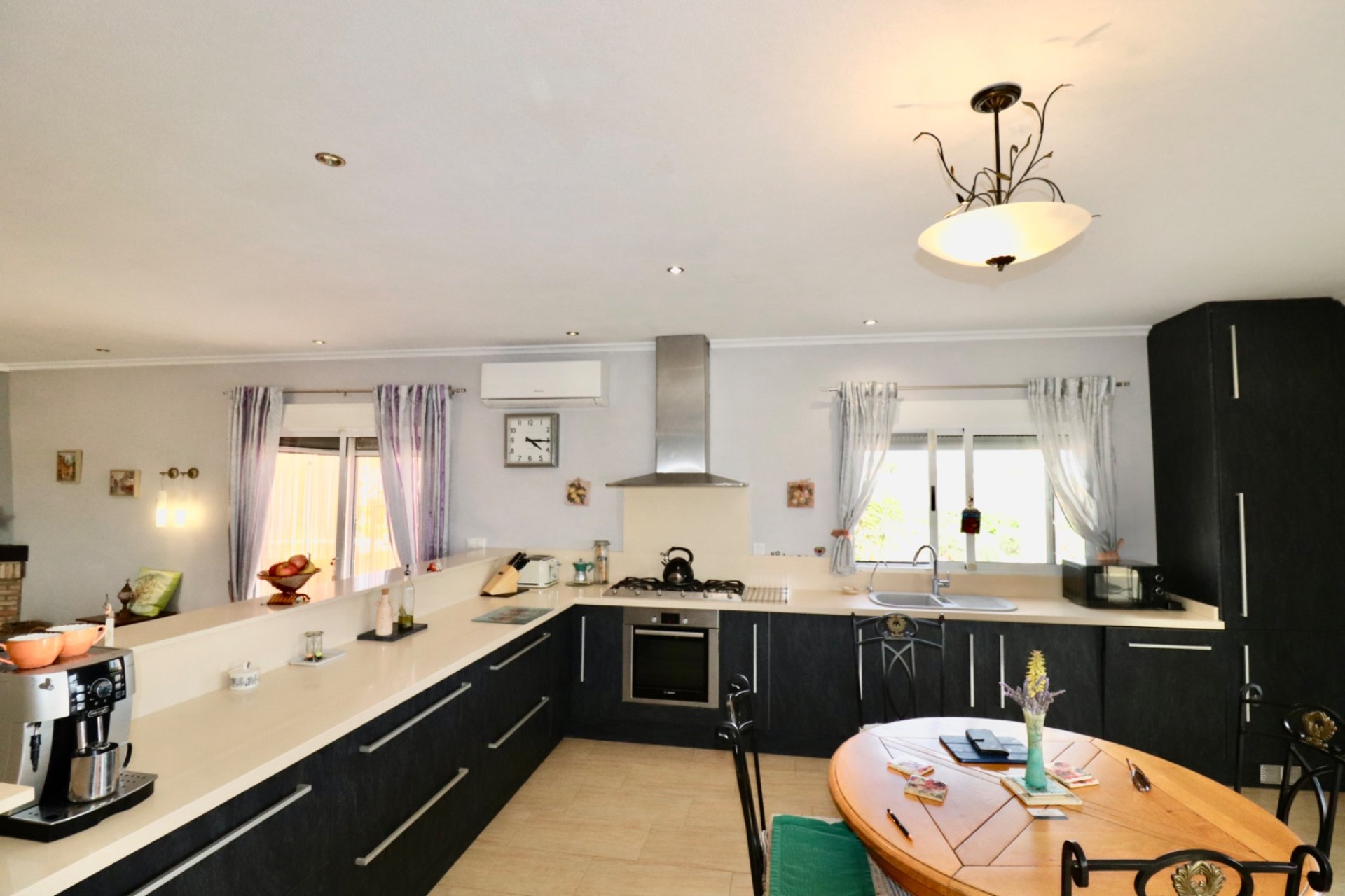 Herverkoop - Finca / Plattelands Woning - Albatera