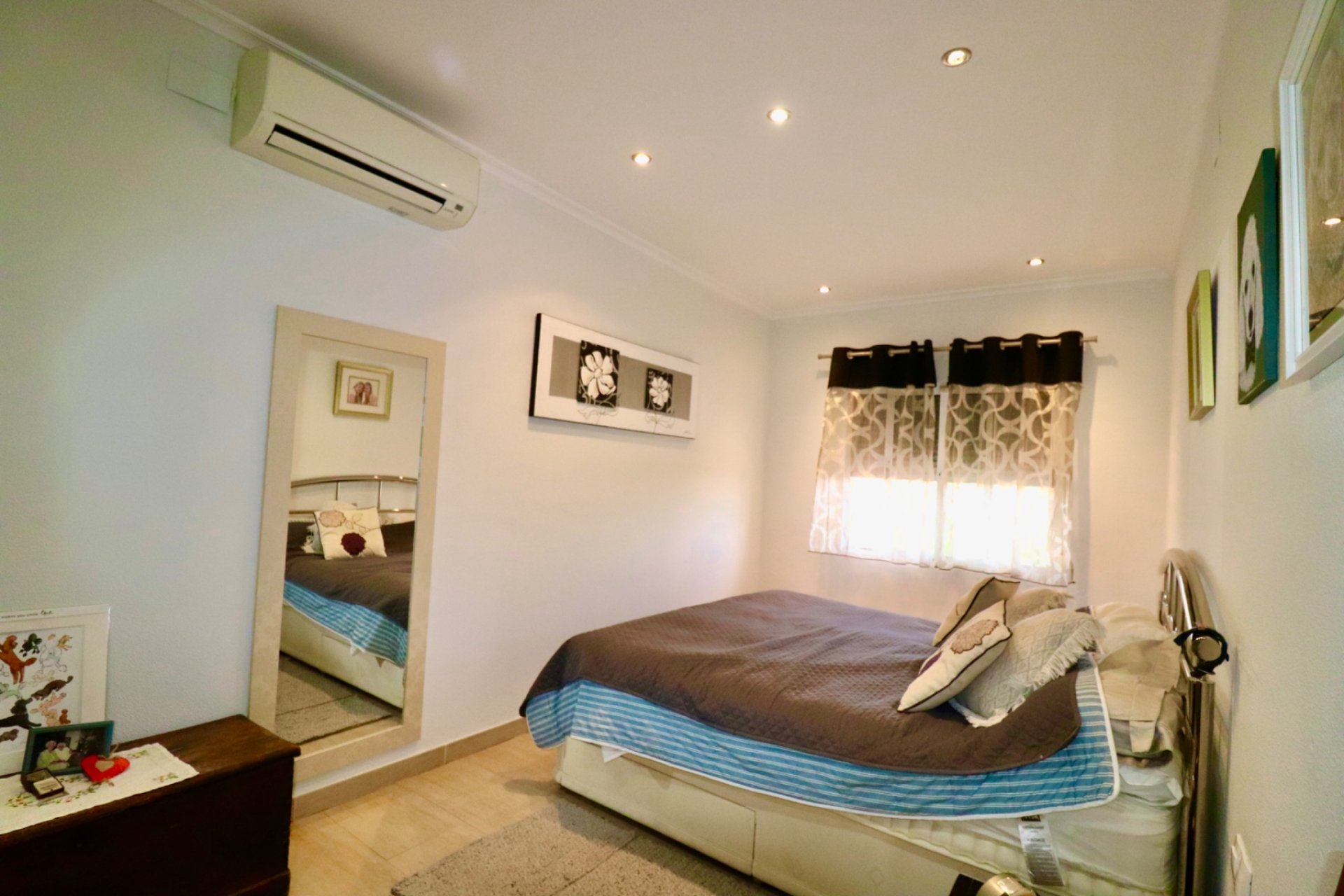 Herverkoop - Finca / Plattelands Woning - Albatera