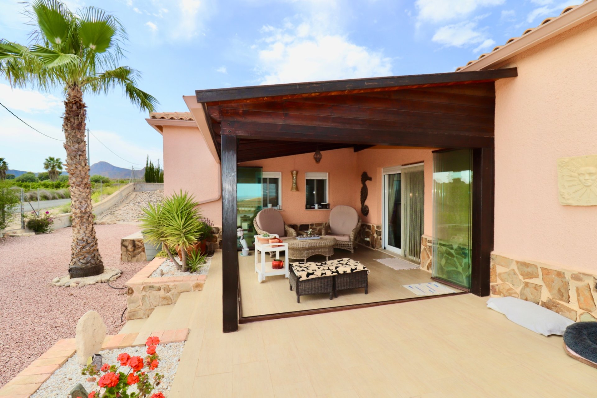 Herverkoop - Finca / Plattelands Woning - Albatera
