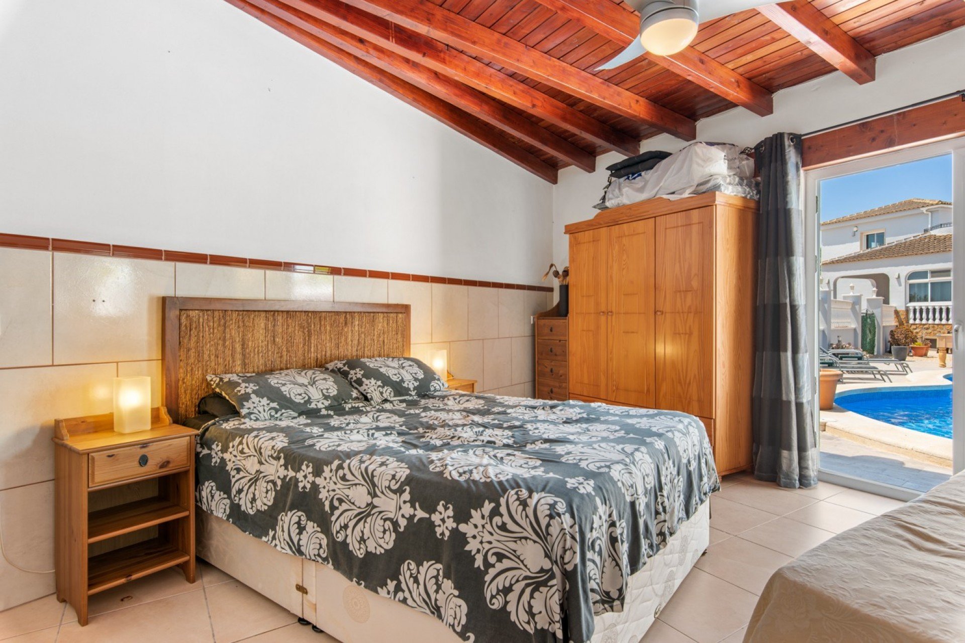 Herverkoop - Finca / Plattelands Woning - Catral