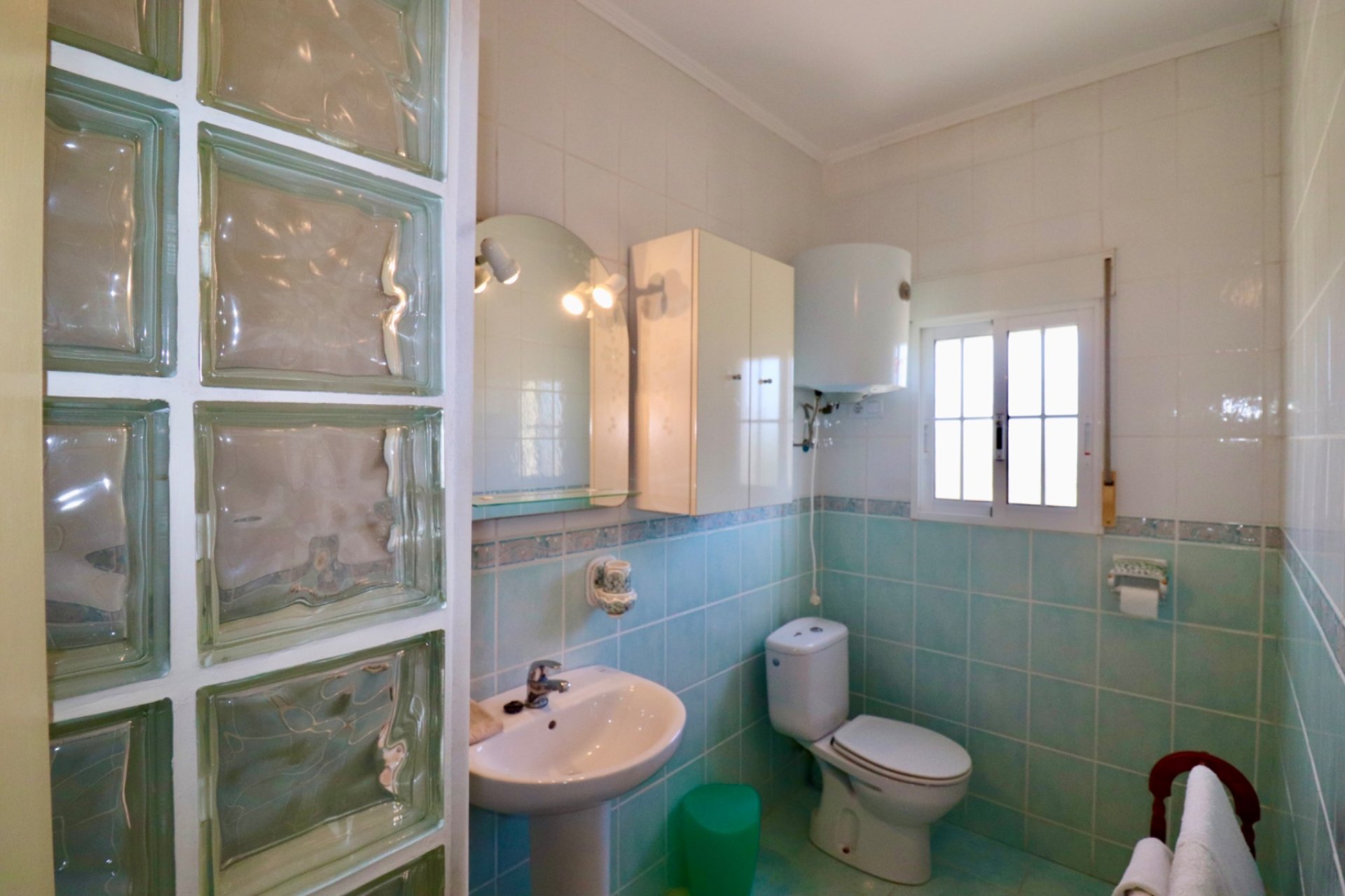 Herverkoop - Finca / Plattelands Woning - Catral