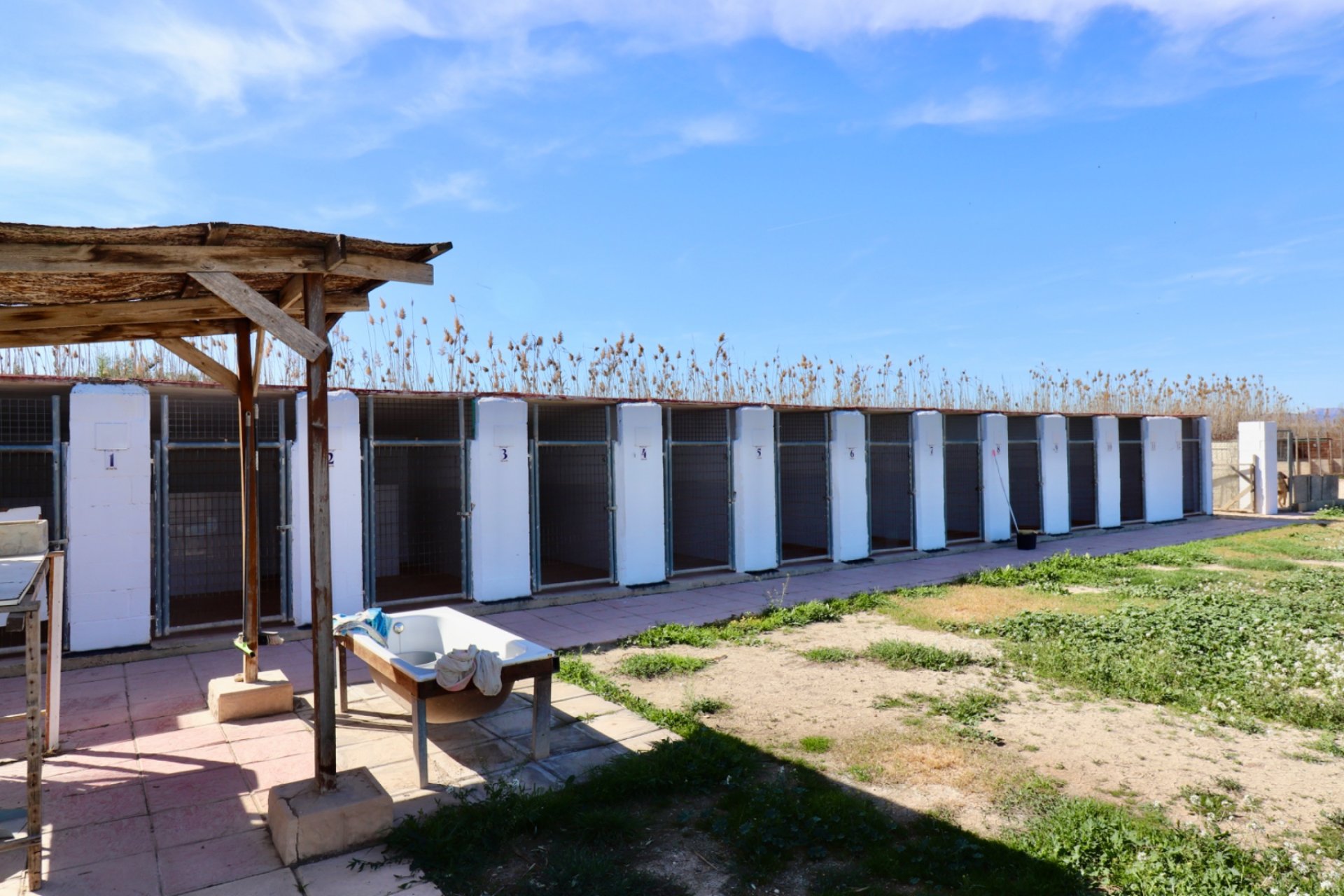 Herverkoop - Finca / Plattelands Woning - Catral